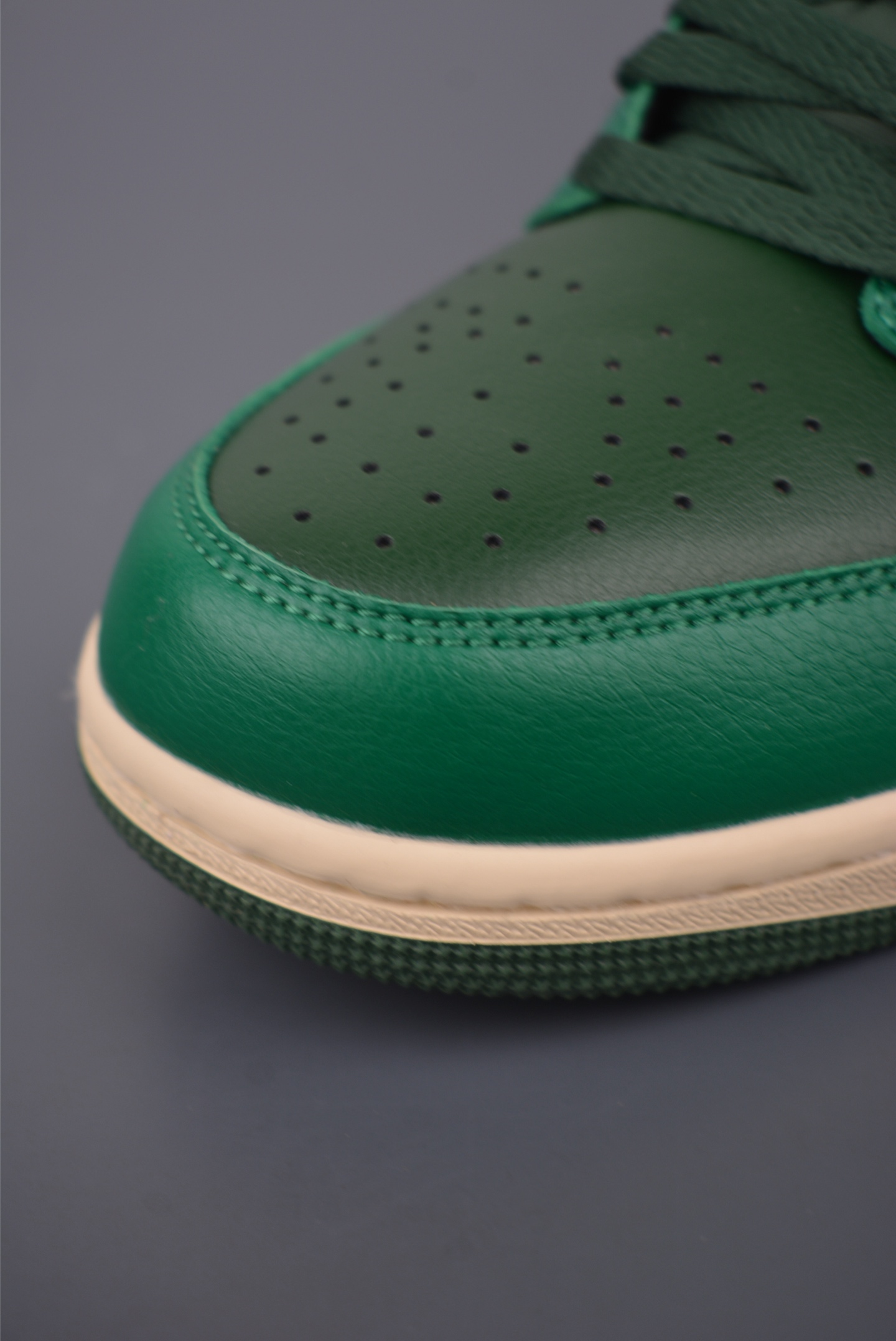 Air Jordan 1 Low Green/Pink Casual Sneakers, Leather Upper, Comfortable Fit 7 i1759705652553 4885 0 5