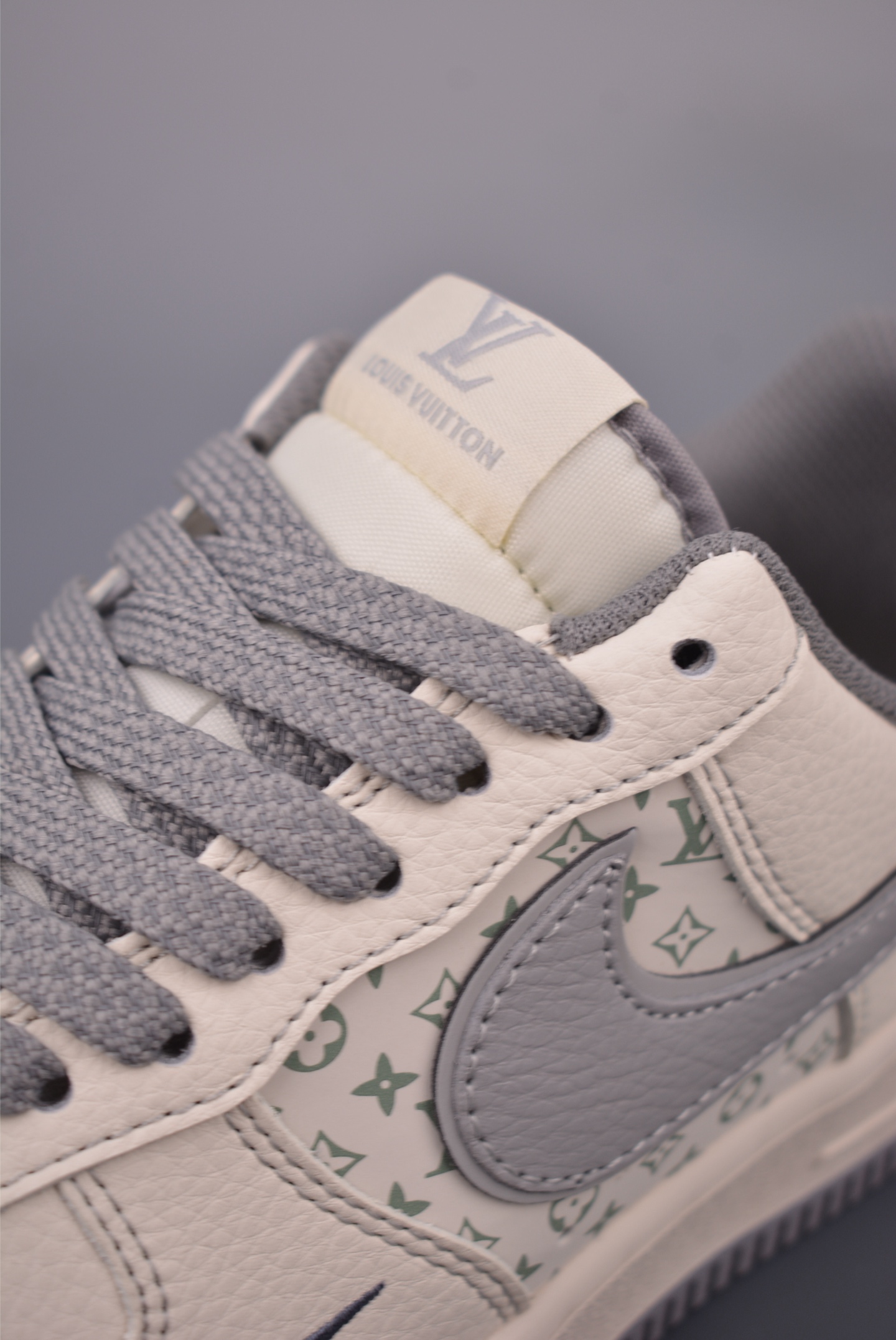Nike Air Force 1 Low Louis Vuitton Custom Sneakers - Limited Edition 7 i1759706212055 2185 0 6