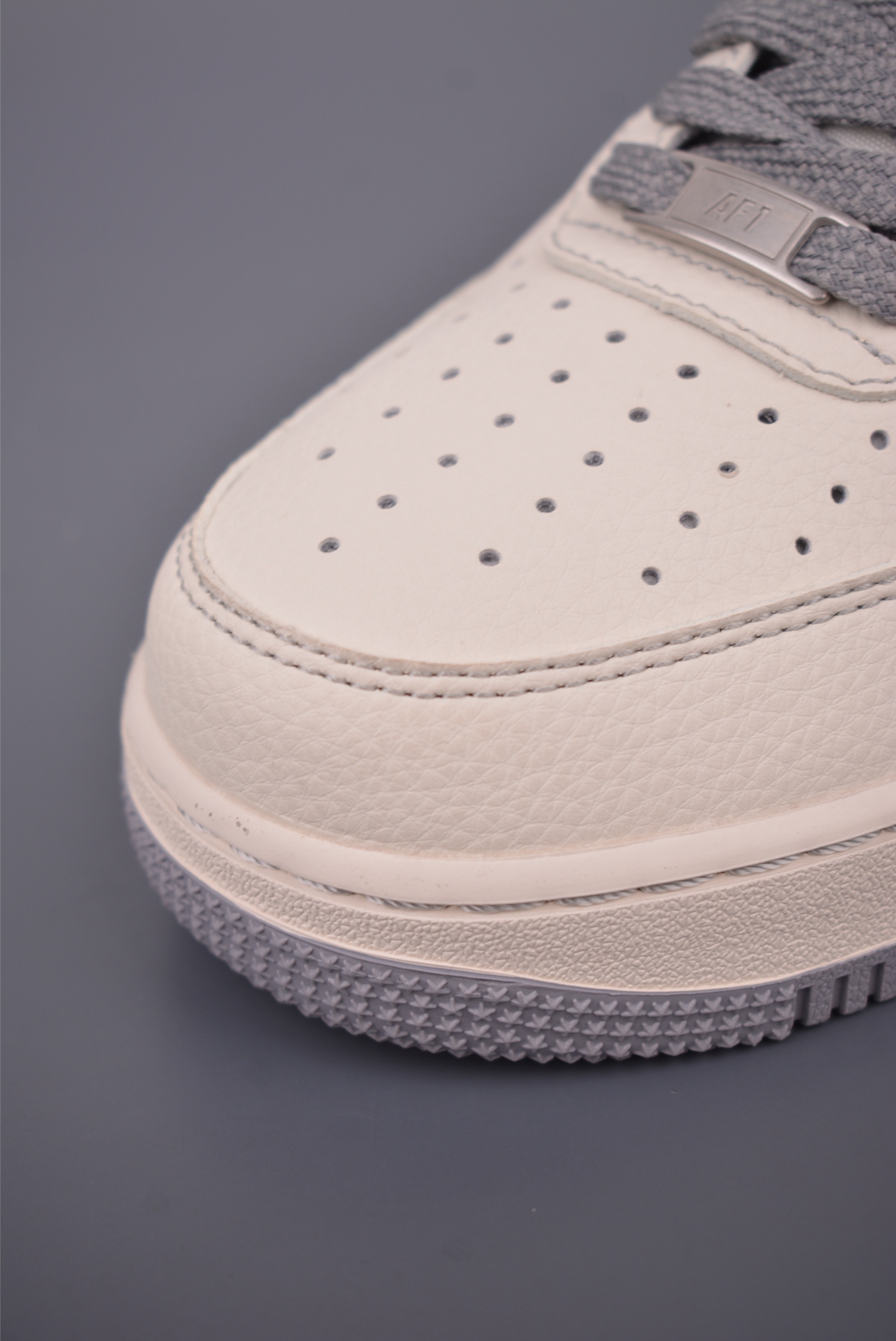 Nike Air Force 1 Low Louis Vuitton Custom Sneakers - Limited Edition 6 i1759706212080 9666 0 5