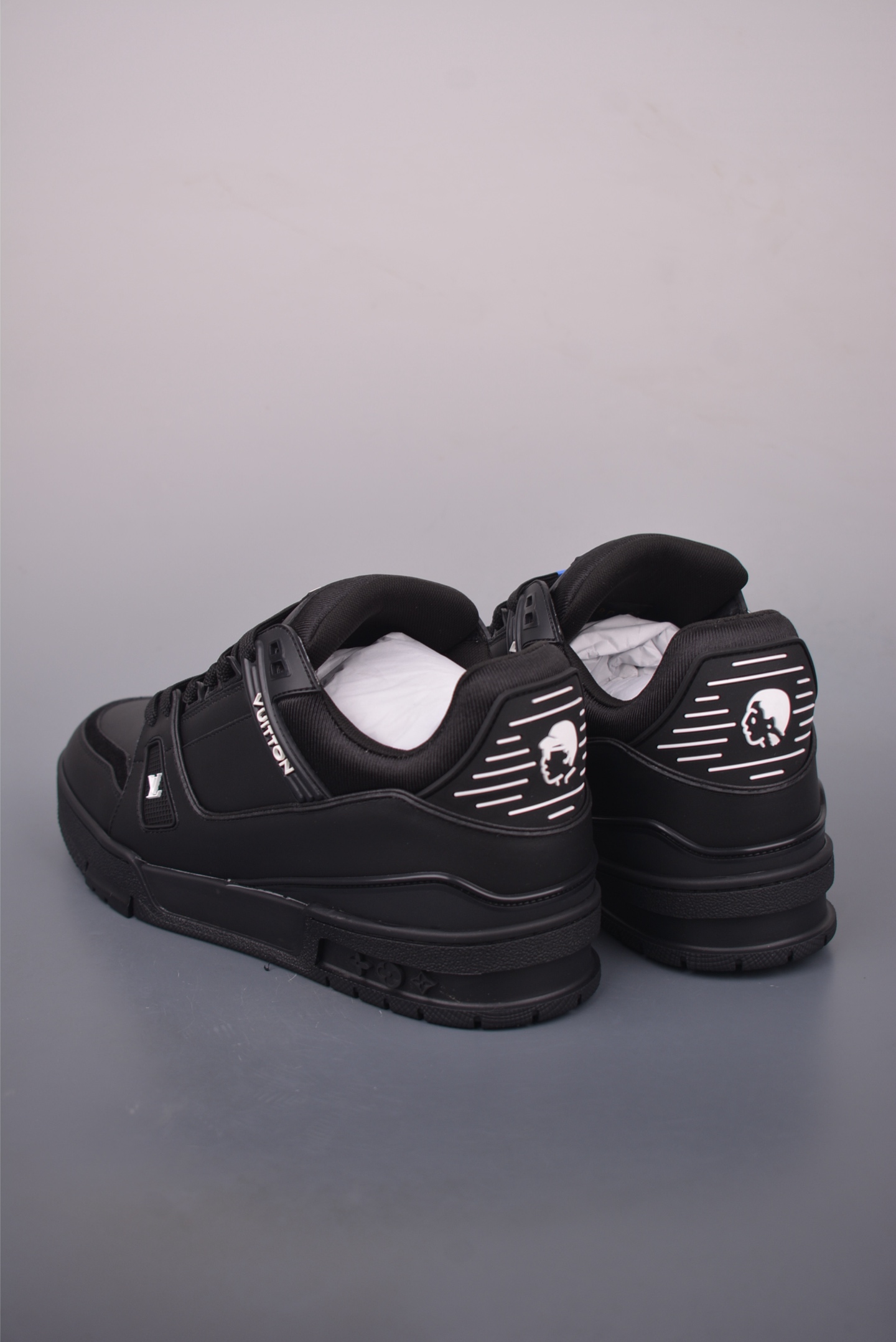 Louis Vuitton Trainer Sneaker - Limited Edition, Premium Leather, Comfortable Fit 2 i1759706545783 2526 0 1
