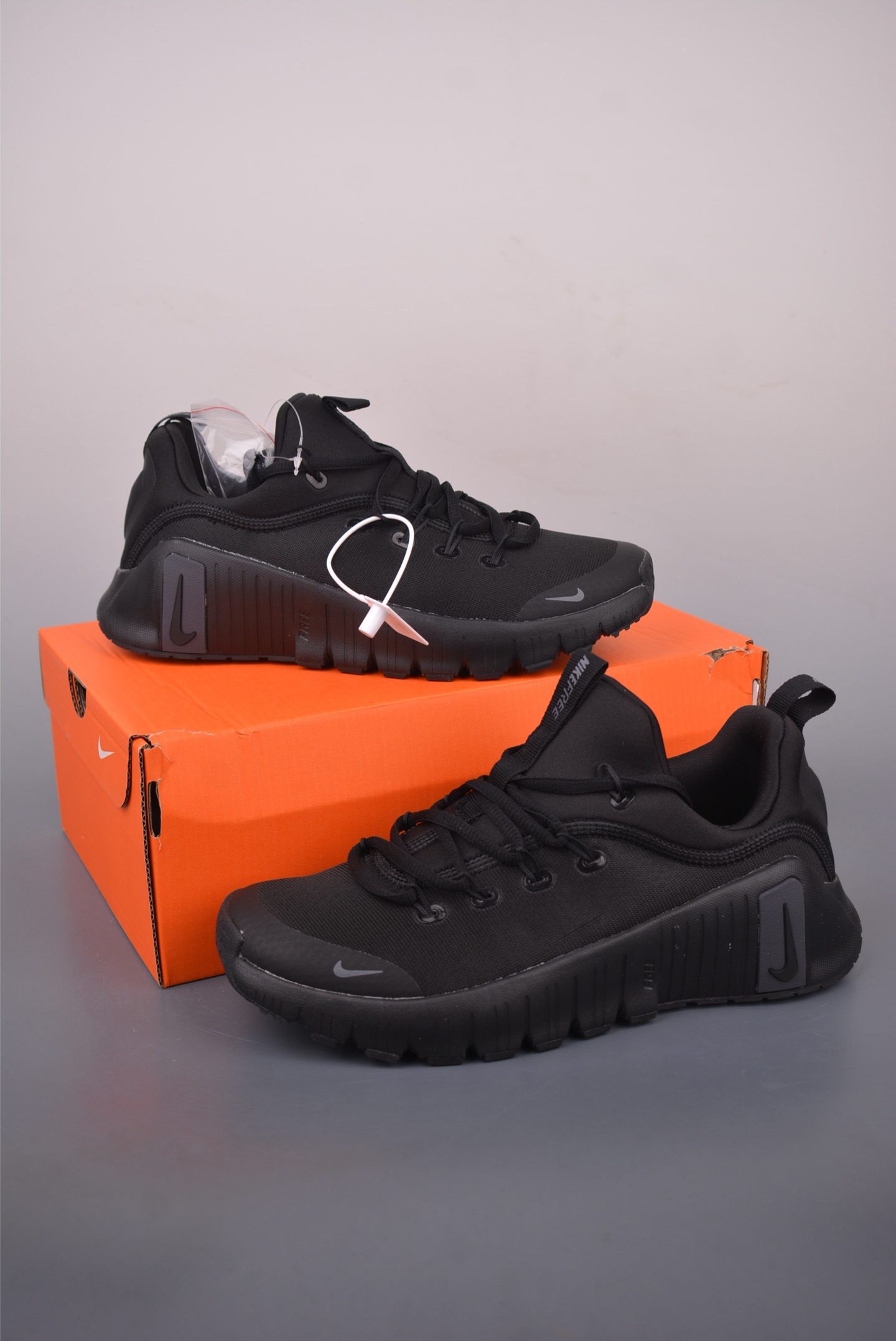 Nike Free Metcon 6 Training Shoes - Breathable, Cushioned, and Low-Profile 6 i1759869827231 689 0 4