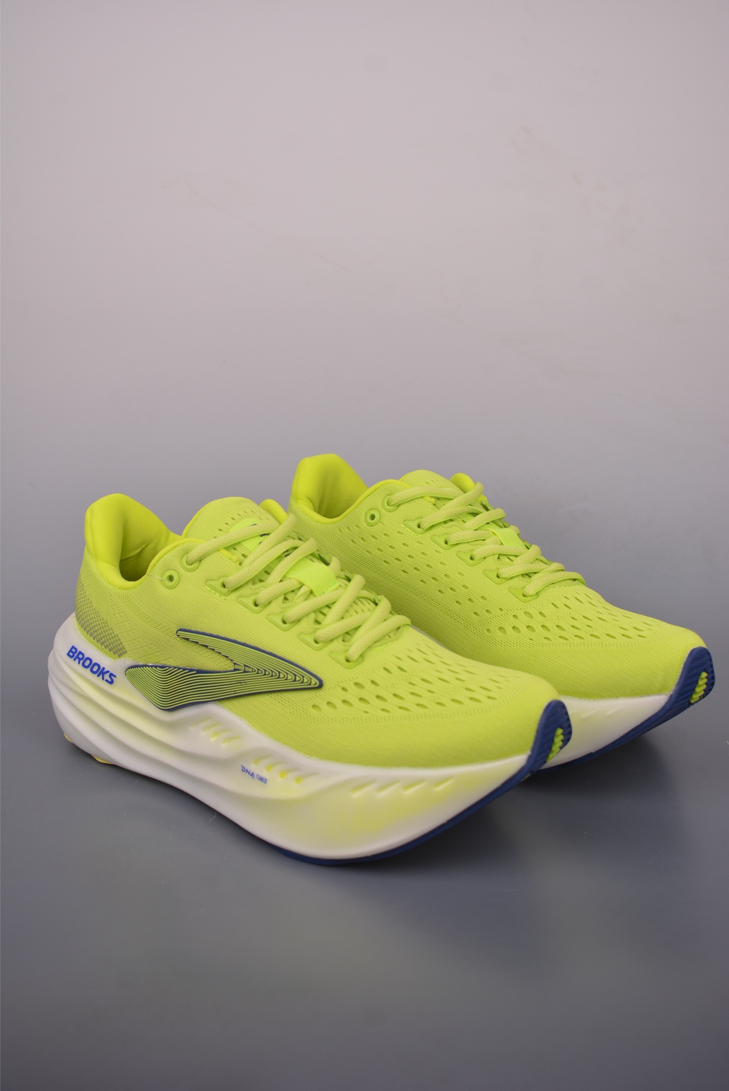 Brooks Glycerin Max Running Shoes - Lightweight, Breathable, and Cushioning 2 i1759872215139 9116 0 0
