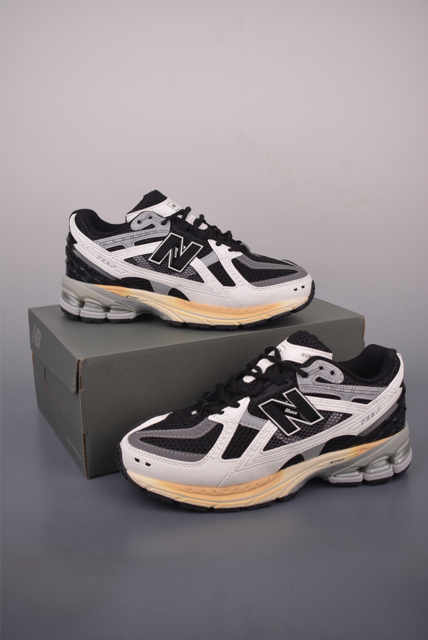 New Balance M1906R Retro Sneakers - Premium Comfort and Style 5 i1759873535727 7072 0 4