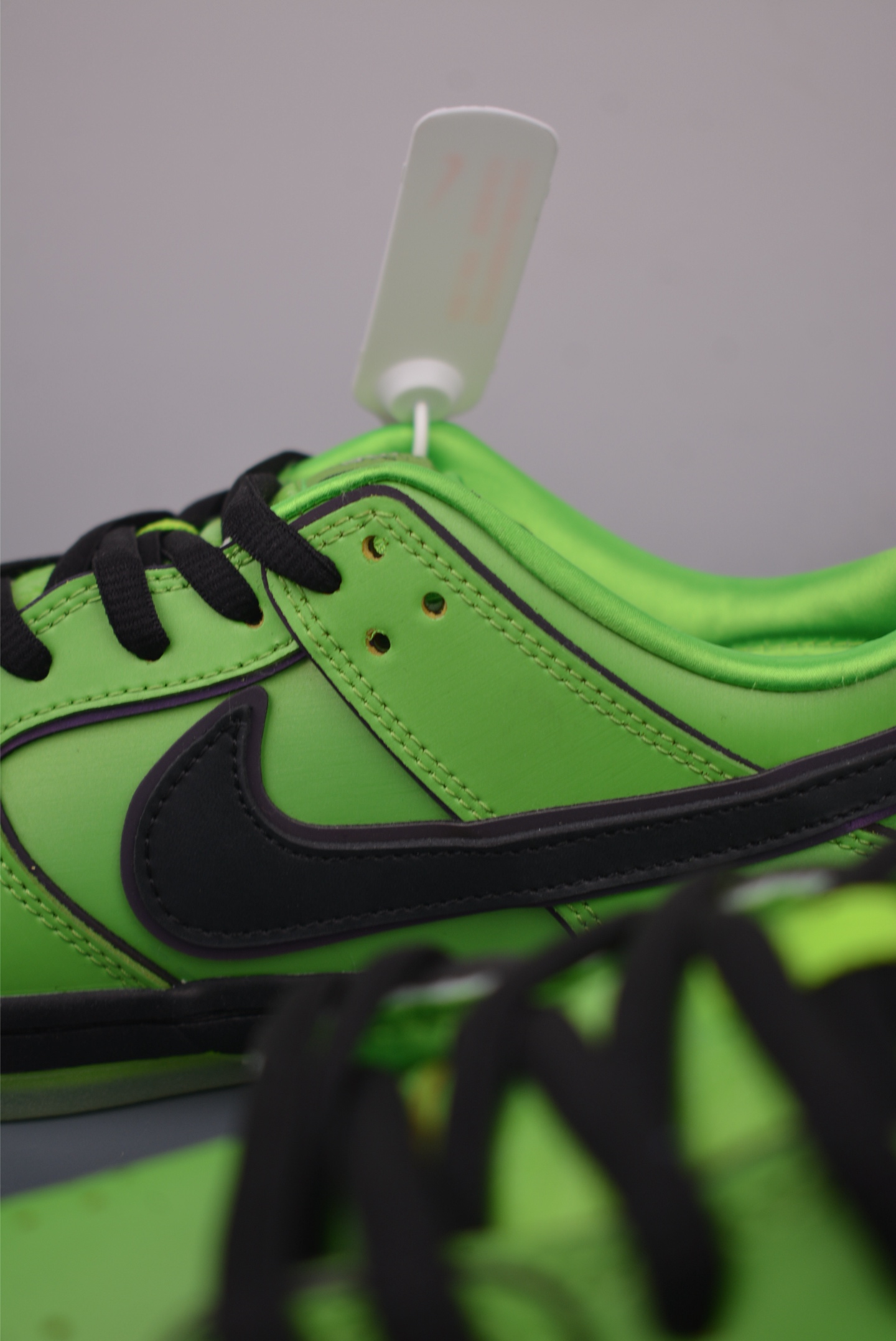 220 Nike SB Dunk Low 小女警 FZ8319-300