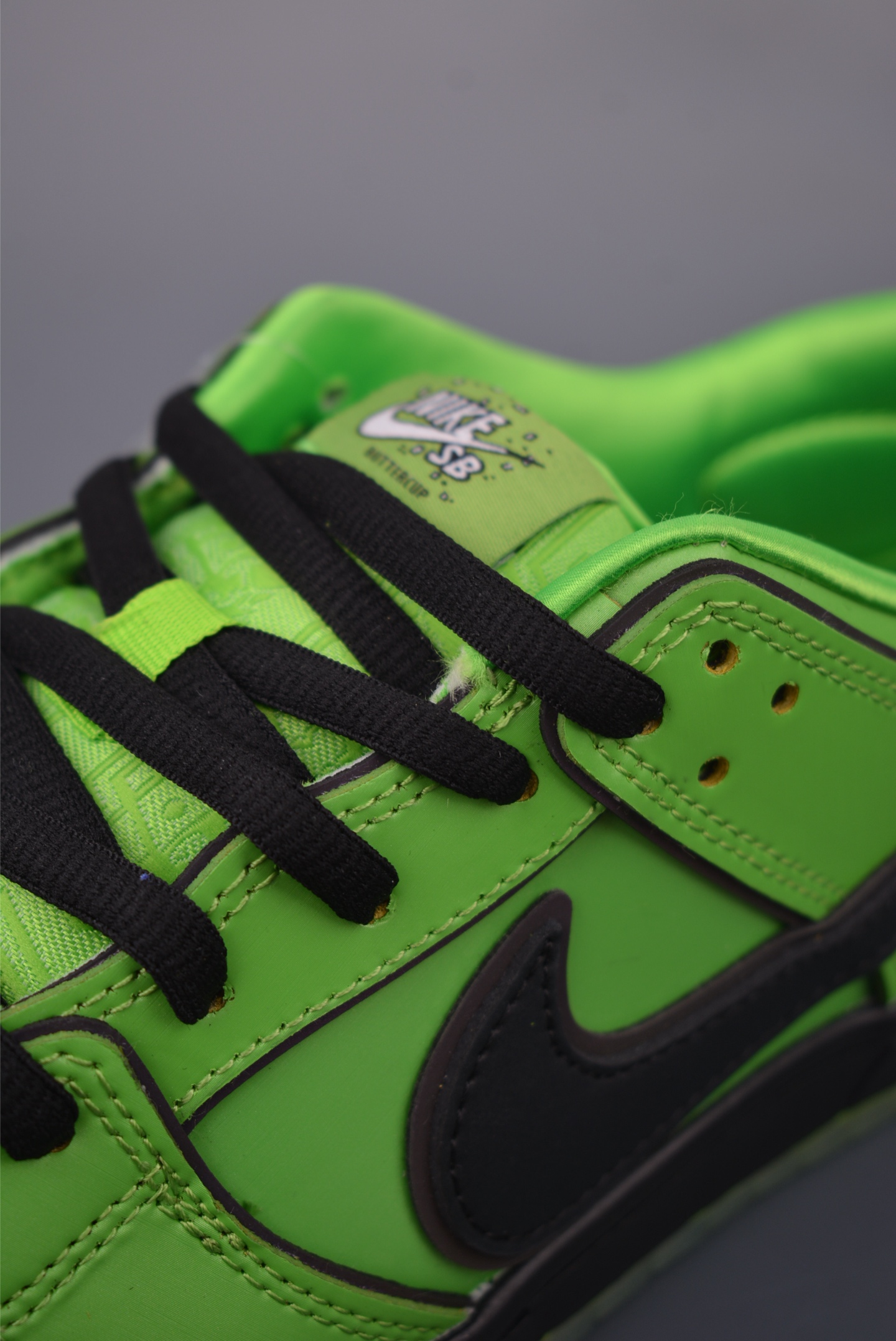 220 Nike SB Dunk Low 小女警 FZ8319-300