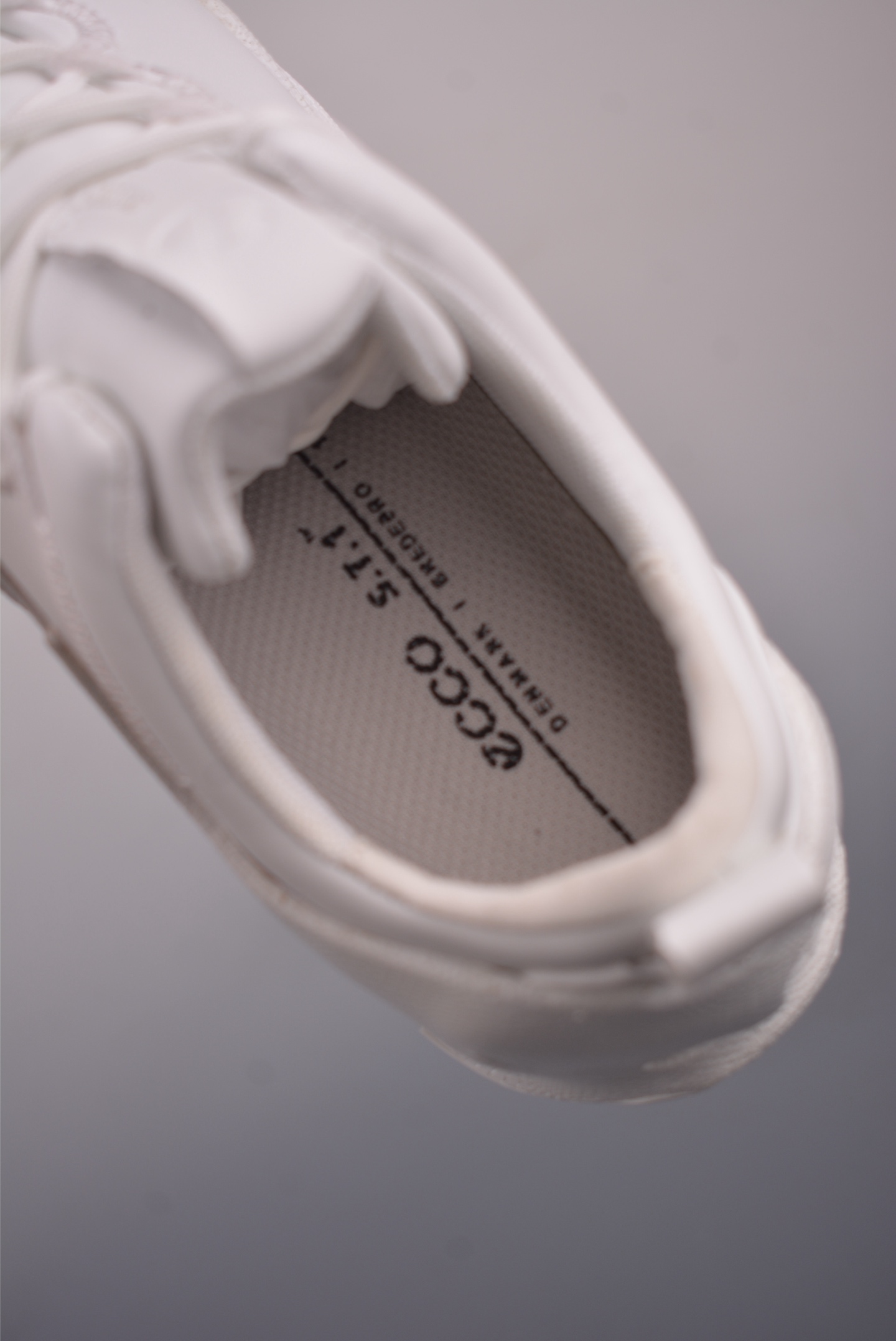 ECCO爱步老爹鞋男士夏季新款 全头层百搭潮流户外运动鞋 802824