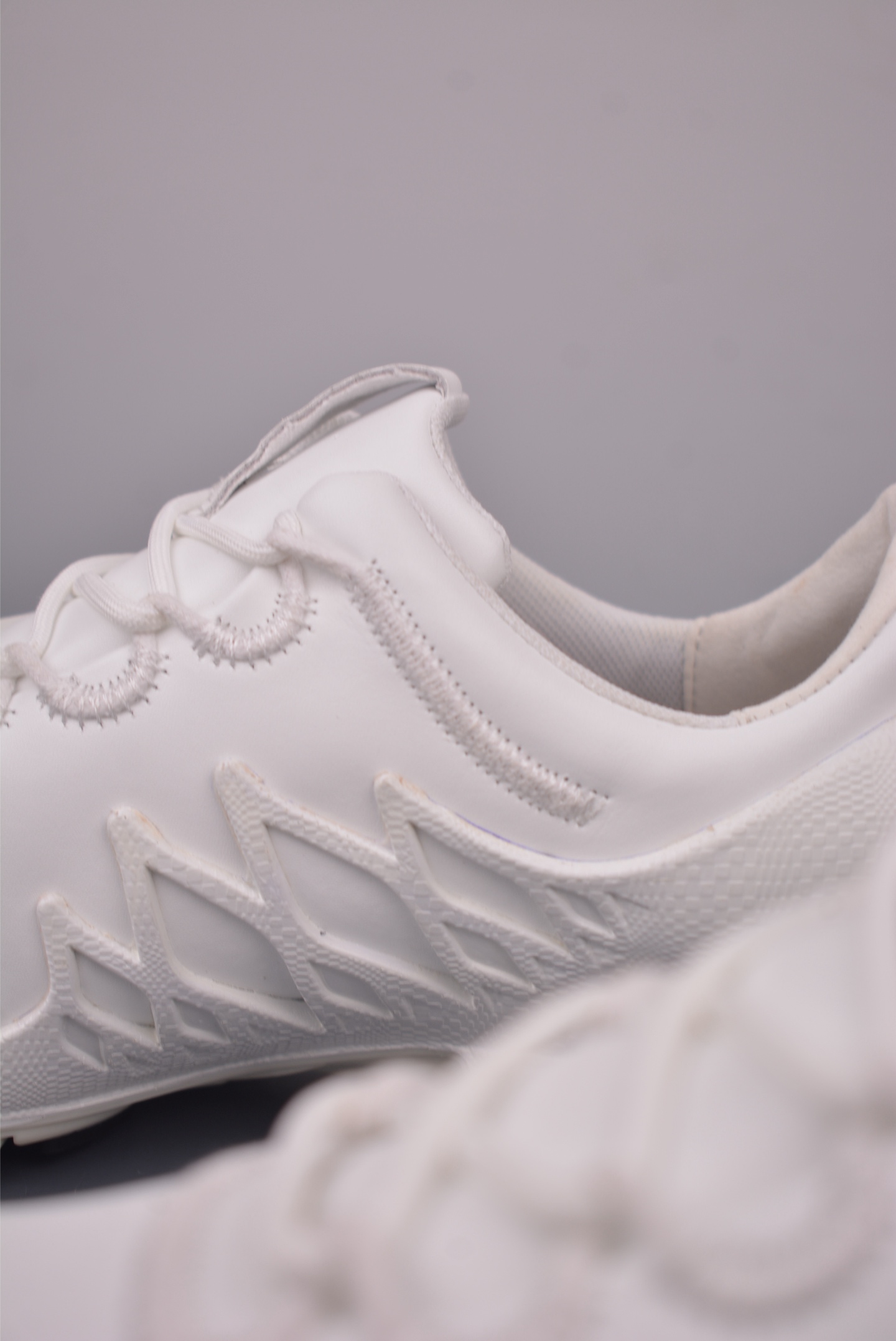 ECCO爱步老爹鞋男士夏季新款 全头层百搭潮流户外运动鞋 802824