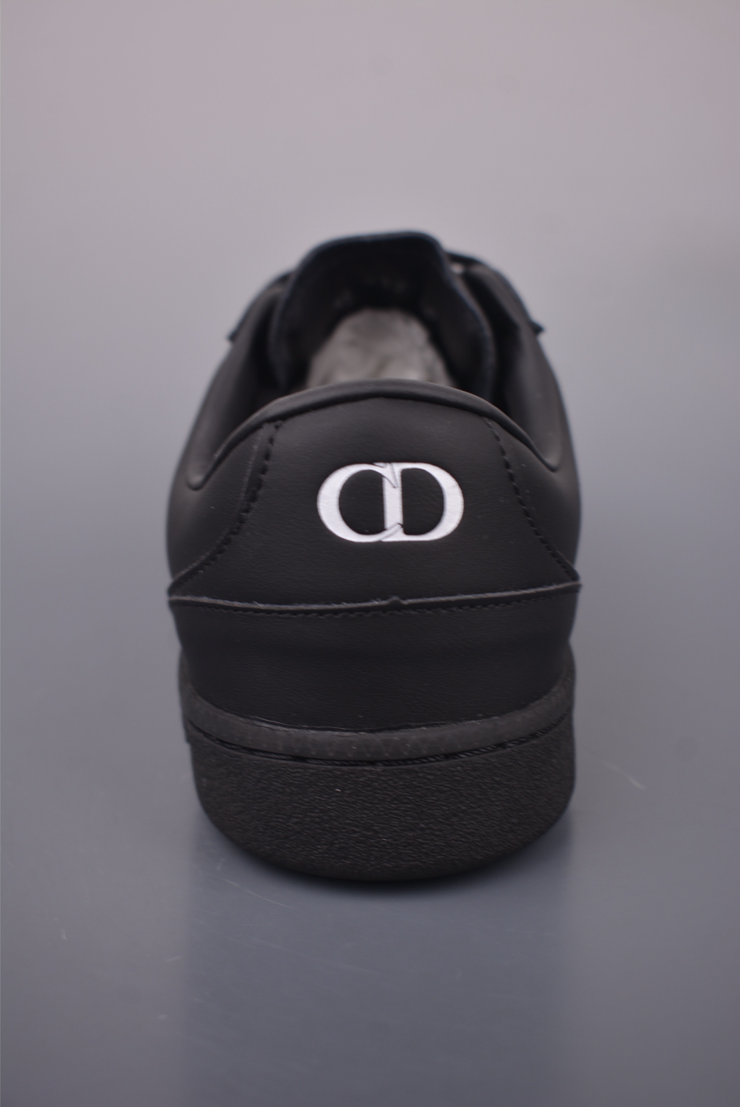 DIOR迪奥 CD1低帮 网面 运动休闲鞋 鞋舌饰以‘DIOR’标志 搭配轻盈的橡胶鞋底 3SN328ZOR