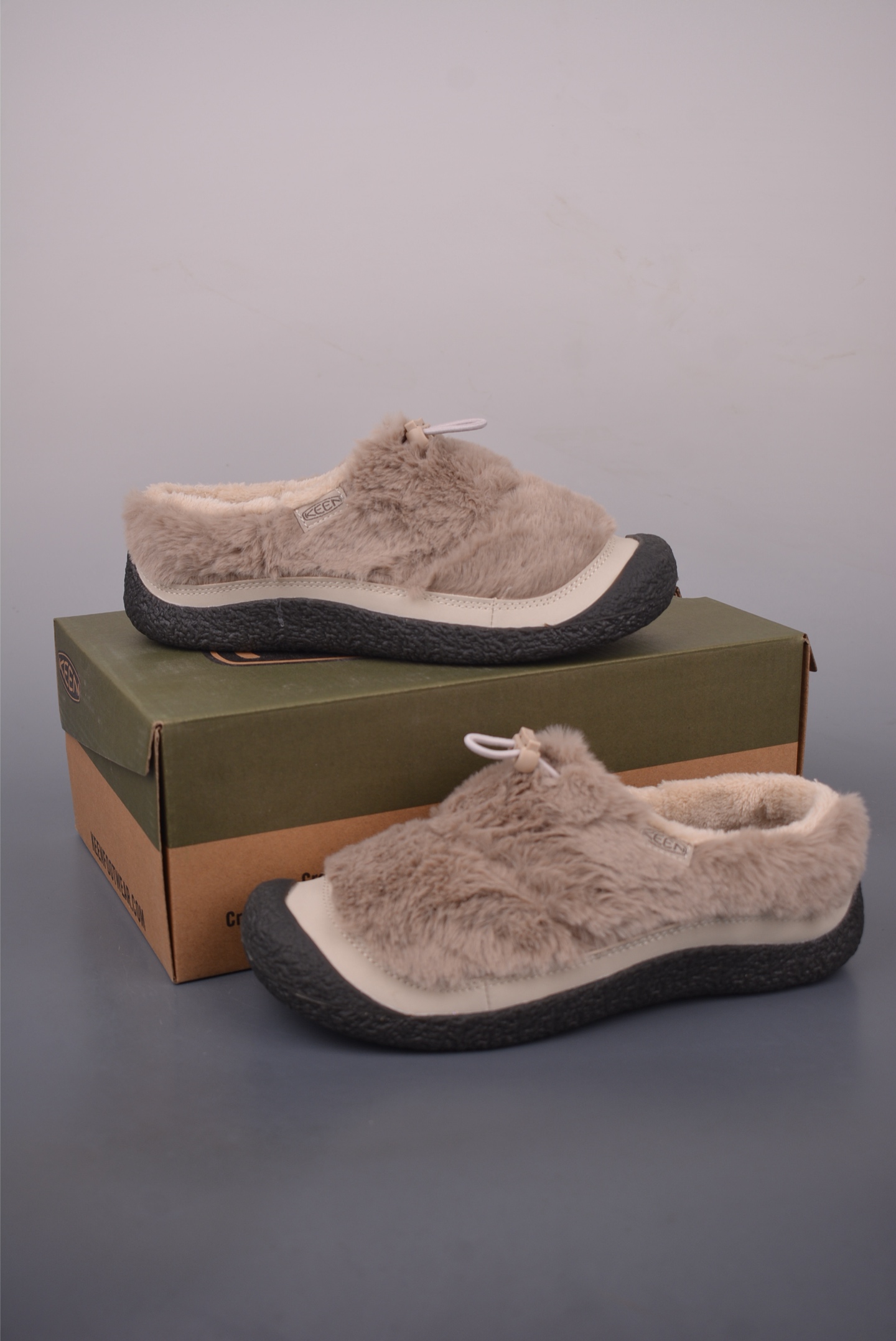 KEEN Howser III Slide Women's Cozy Plush Faux Fur Slip-On Slippers 1 i1759874594141 8729 0 0