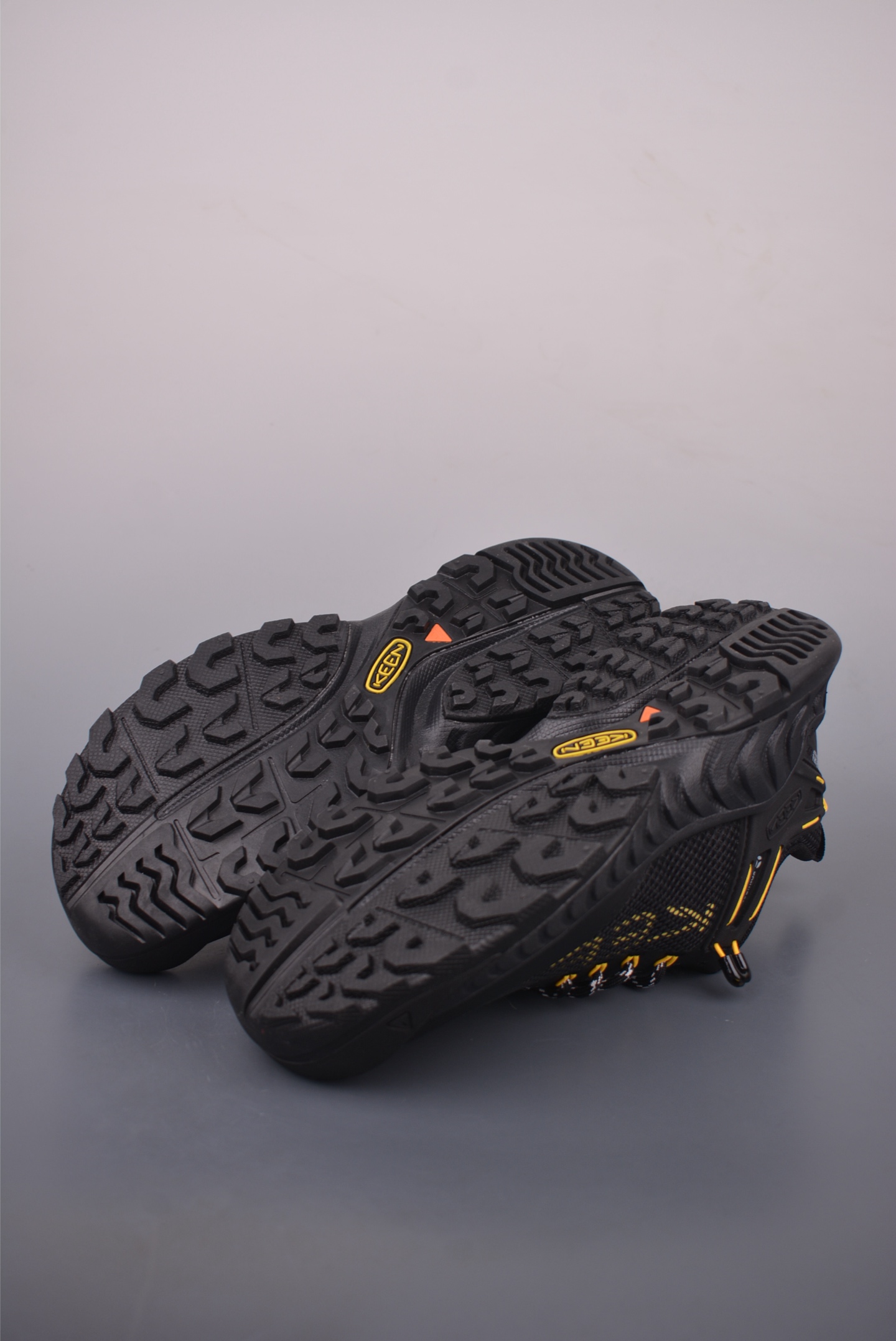 KEEN NXIS EVO WP Men's Hiking Shoes - Waterproof, Breathable, All-Terrain 4 i1759962714921 3975 0 2