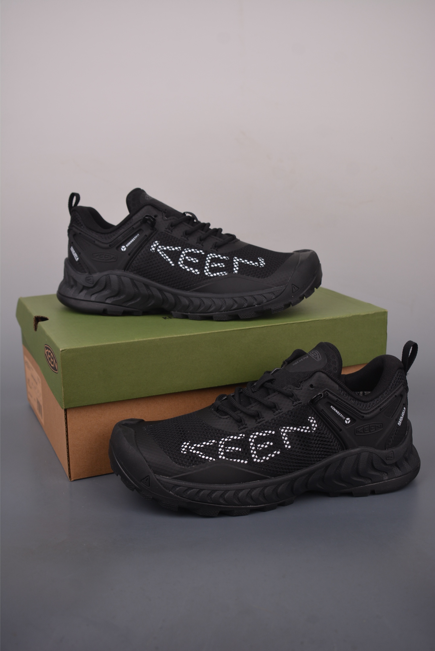 190 KEEN科恩 NXIS EVO WP 户外运动低帮防水透气徒步鞋 1030062