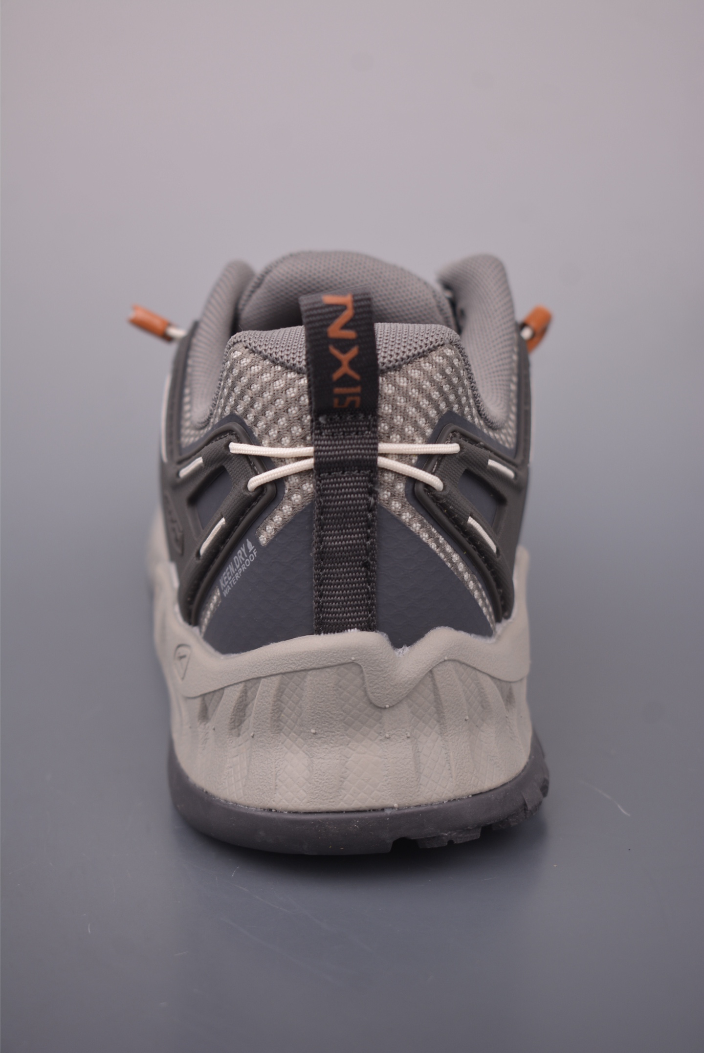 190 KEEN科恩 NXIS EVO WP 户外运动低帮防水透气徒步鞋 1025910