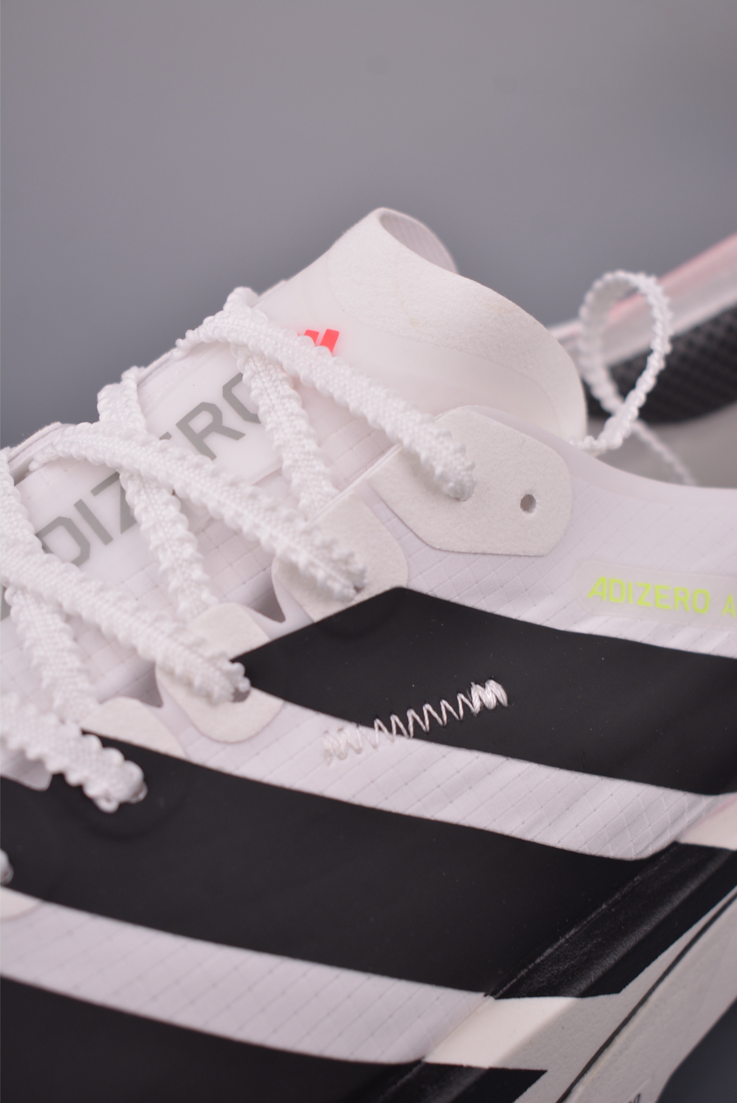 190 Adidas Adizero Adios 5 M 阿迪超轻透气缓震跑鞋 全掌碳板 K18290