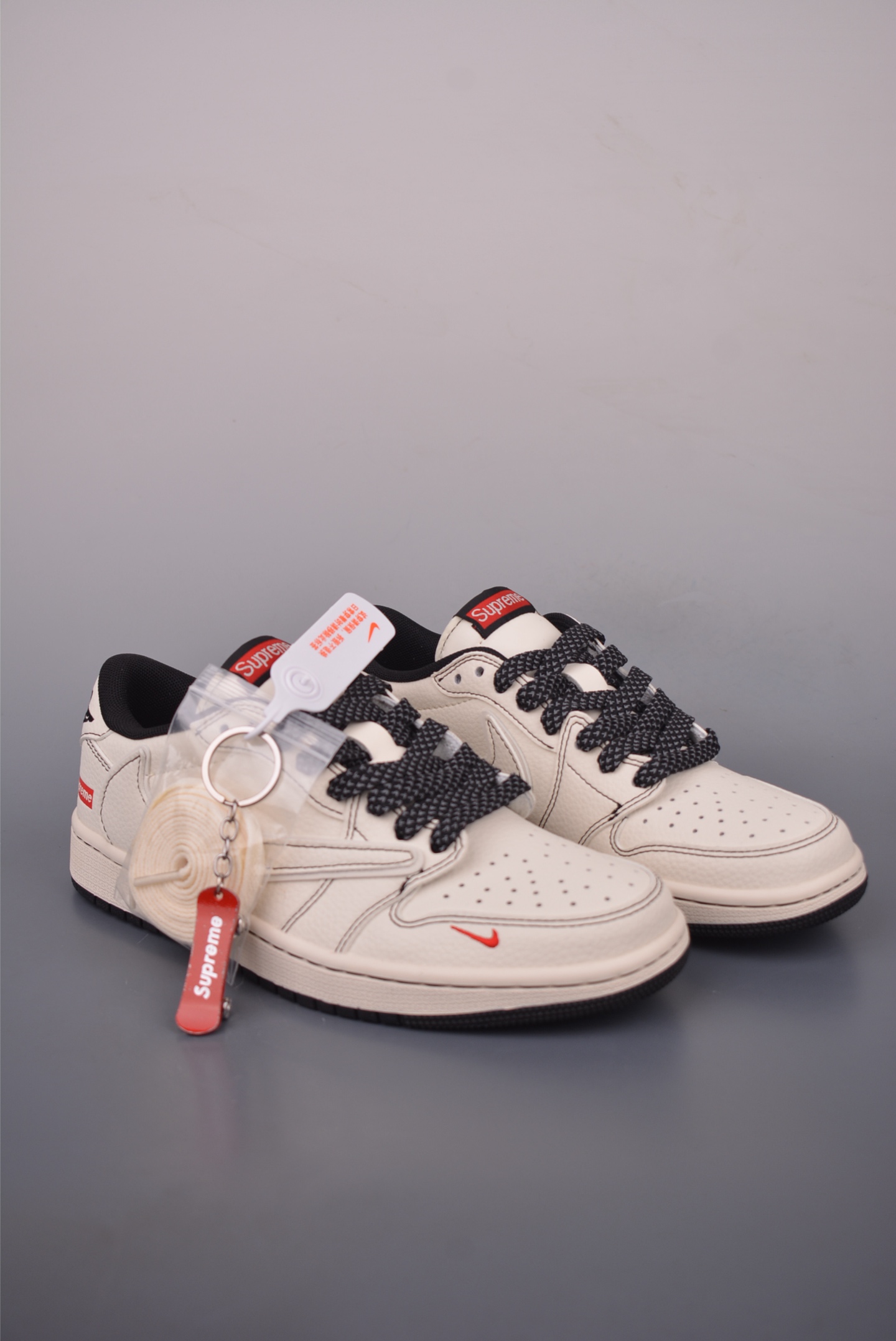 Fragment Travis Scott Supreme Air Jordan 1 Low Collab Sneakers