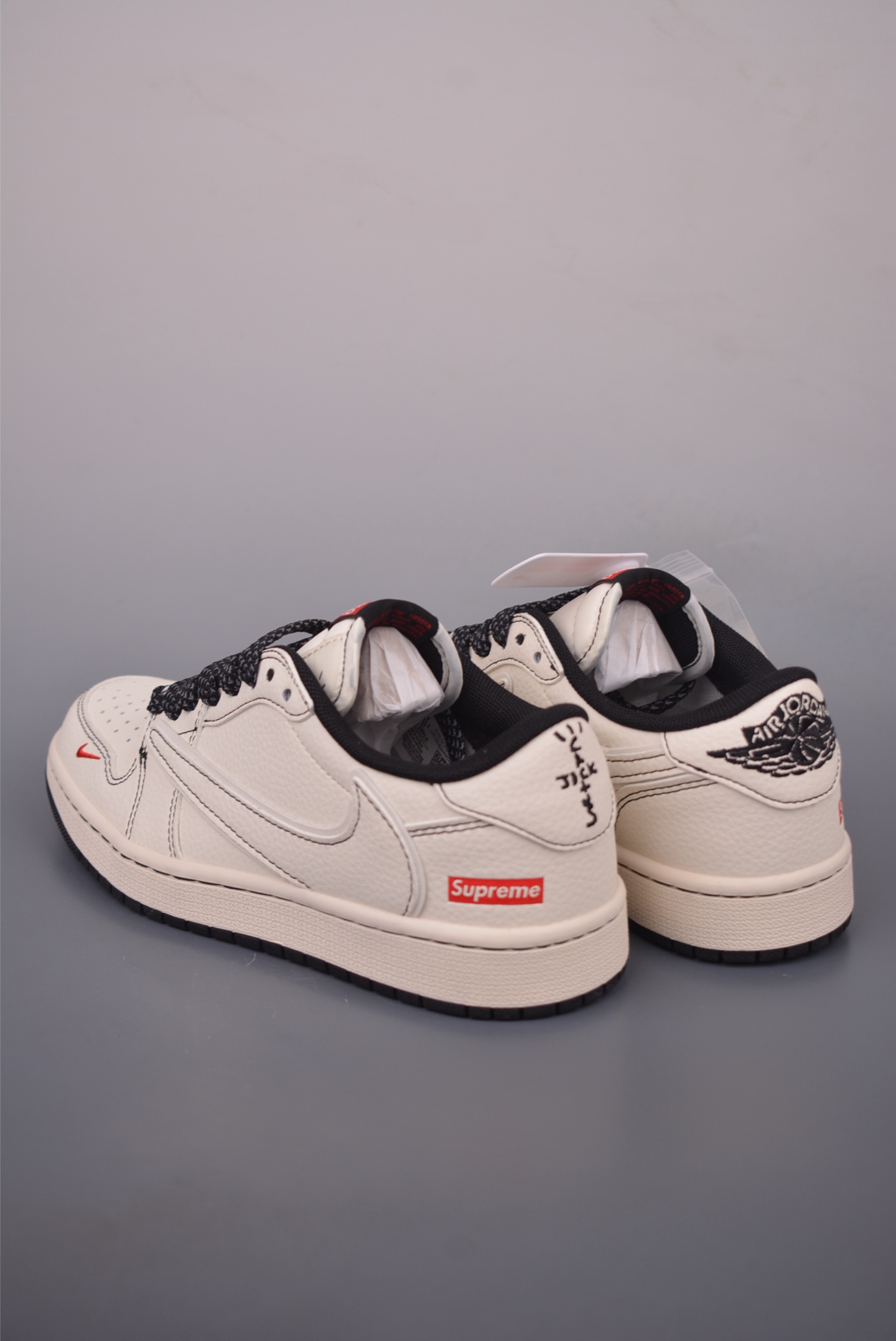 Fragment Travis Scott Supreme Air Jordan 1 Low Collab Sneakers 3 i1759966576177 6793 0 1