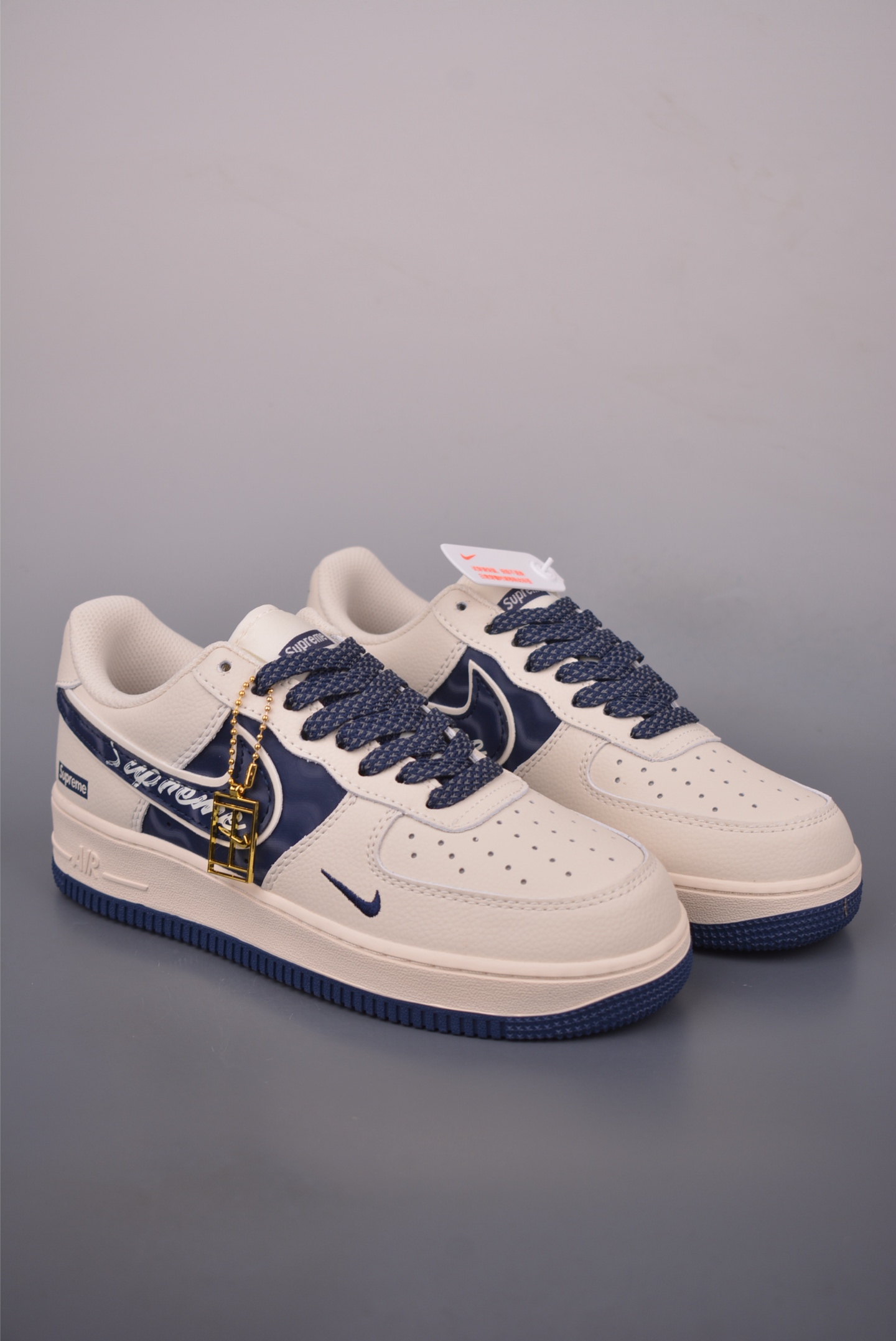 Nike Air Force 1 Low Supreme Collaboration - Premium Comfort & Style 1 i1759966769358 1958 0 0