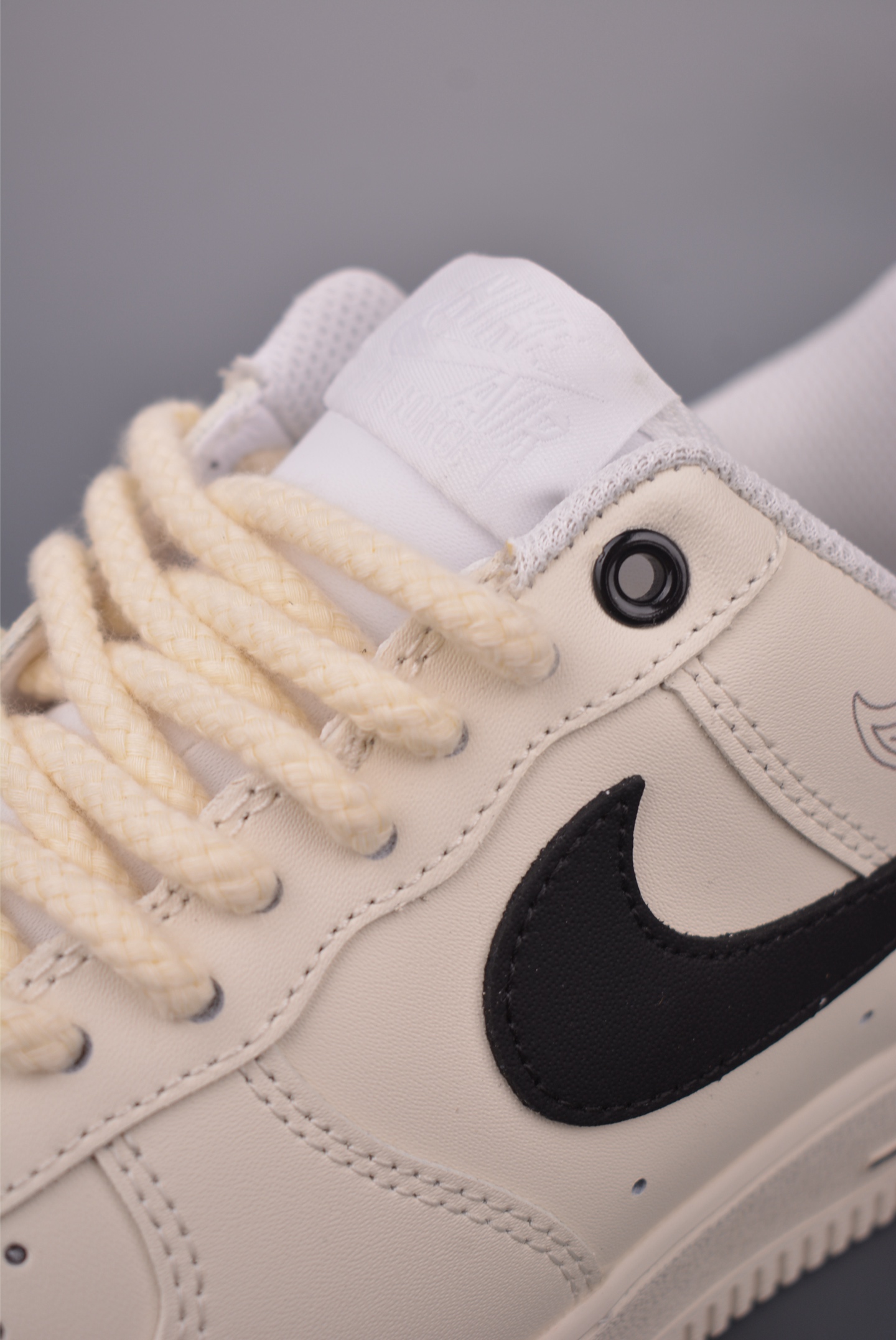 Nike Air Force 1 Low Paisley Cream White,Honeycomb Cushion,Unisex Sneakers 8 i1759966821366 7981 0 6