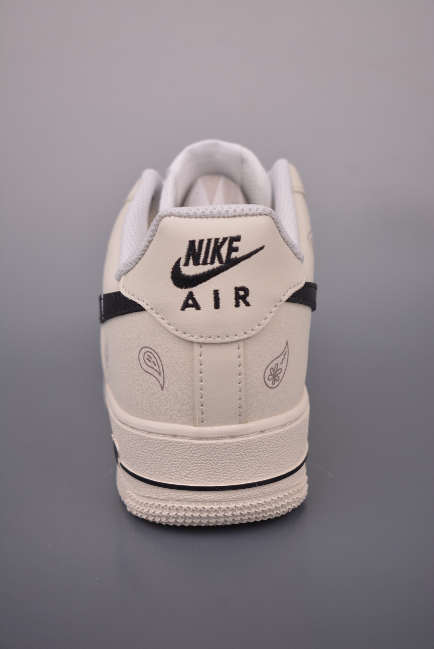 Nike Air Force 1 Low Paisley Cream White,Honeycomb Cushion,Unisex Sneakers 5 i1759966823579 5914 0 3