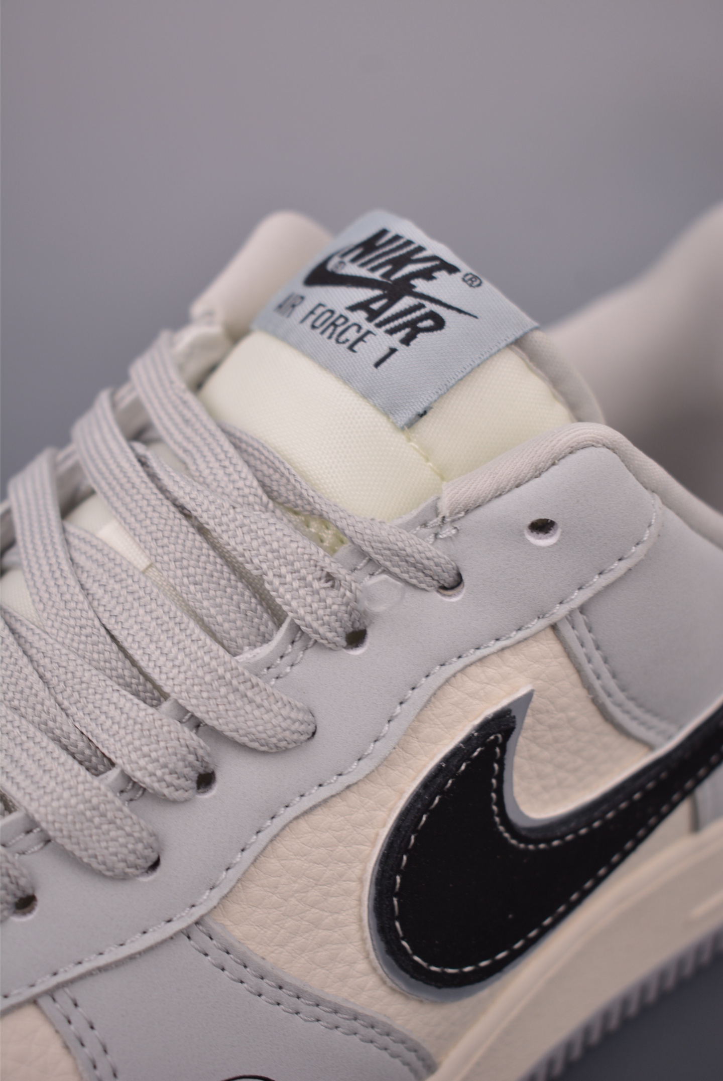 Nike Air Force 1 Low Stussy Collab - Original Version with Accessories 8 i1759991732738 2882 0 6