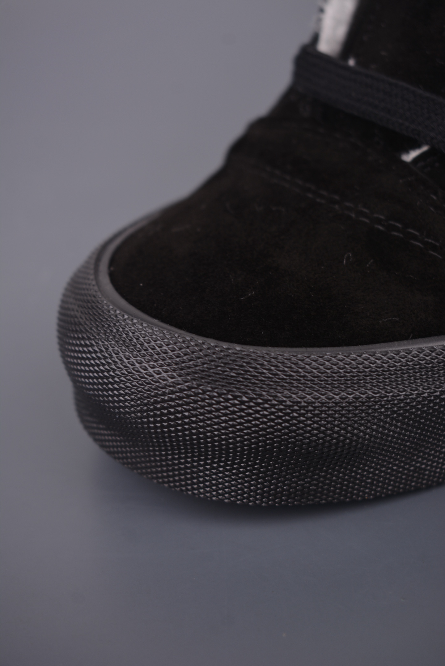 150 Vans Knu Skool 黑武士 百搭休闲防滑减震加绒款面包鞋 VN0009QCBMA