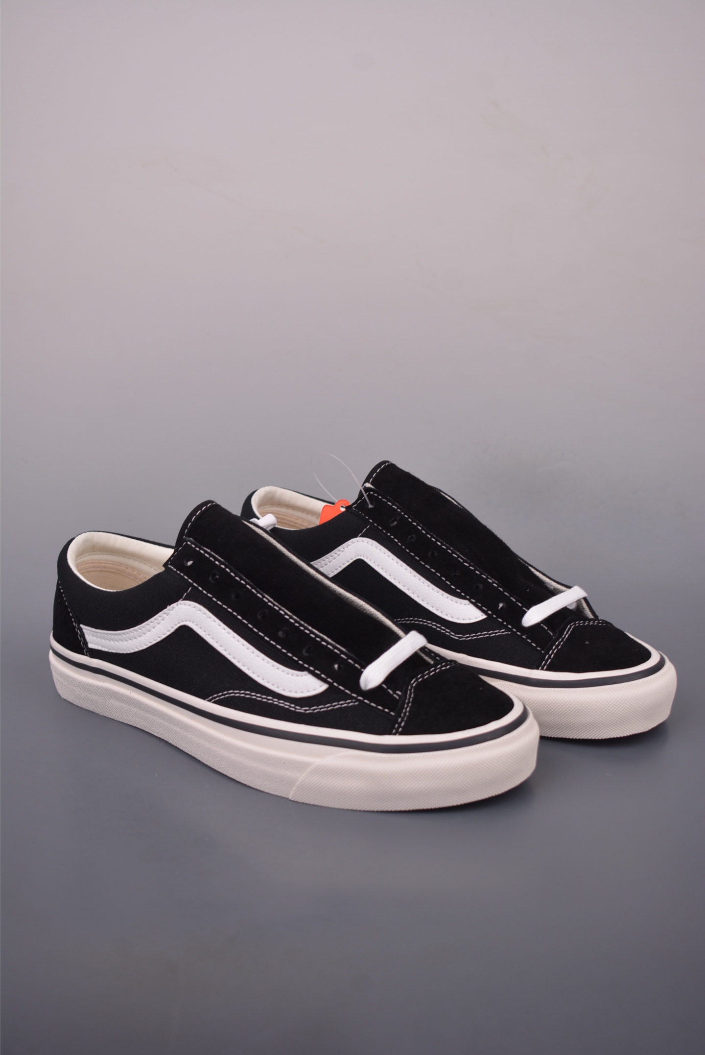 Vans Premium Old Skool 36: Black & White OG Retro Skate Shoes for Comfort 1 i1760004219643 7732 0 0