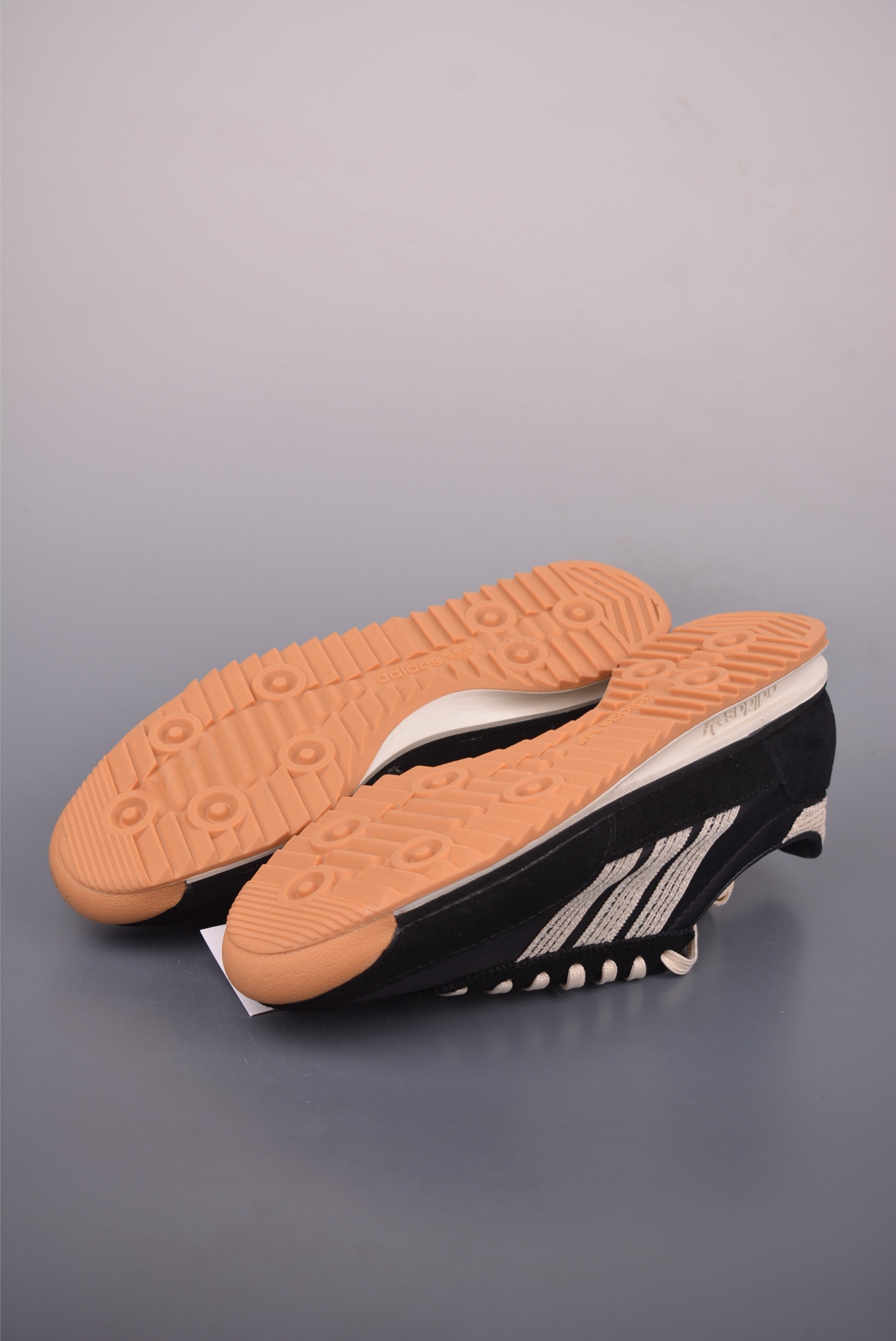 Adidas Originals SL 72 RS Lightweight Retro Running Shoes - Unisex Design 3 i1760004767759 1349 0 2