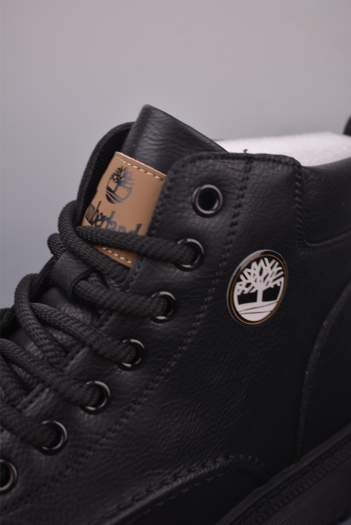Timberland Classic Mid-Top Boots - Italian Leather, Durable & Comfortable 7 i1760007504725 9013 0 6