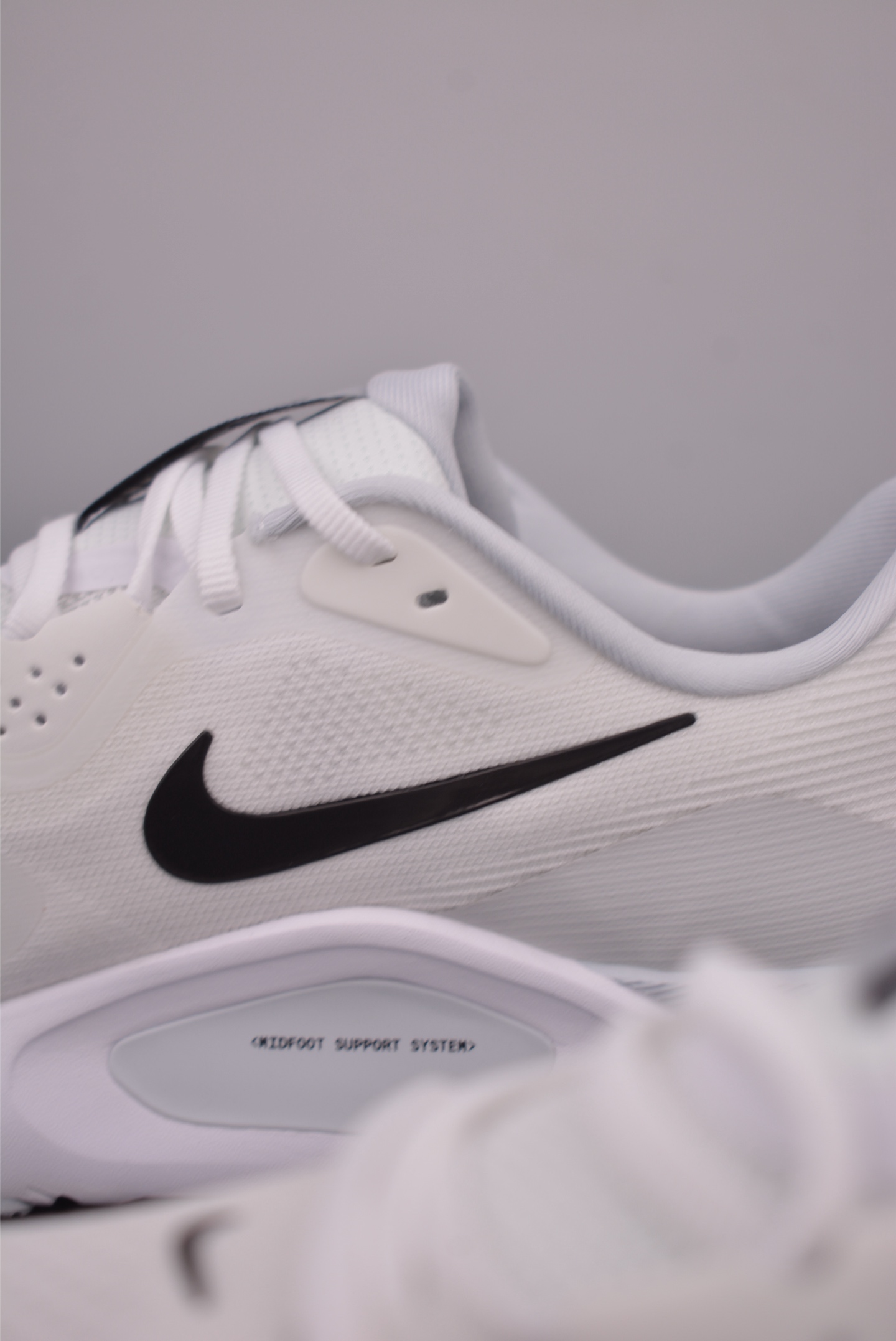Nike Air Structure 26 Running Shoes, Zoom Technology, White/Black Sneakers 8 i1760007688965 6528 0 7