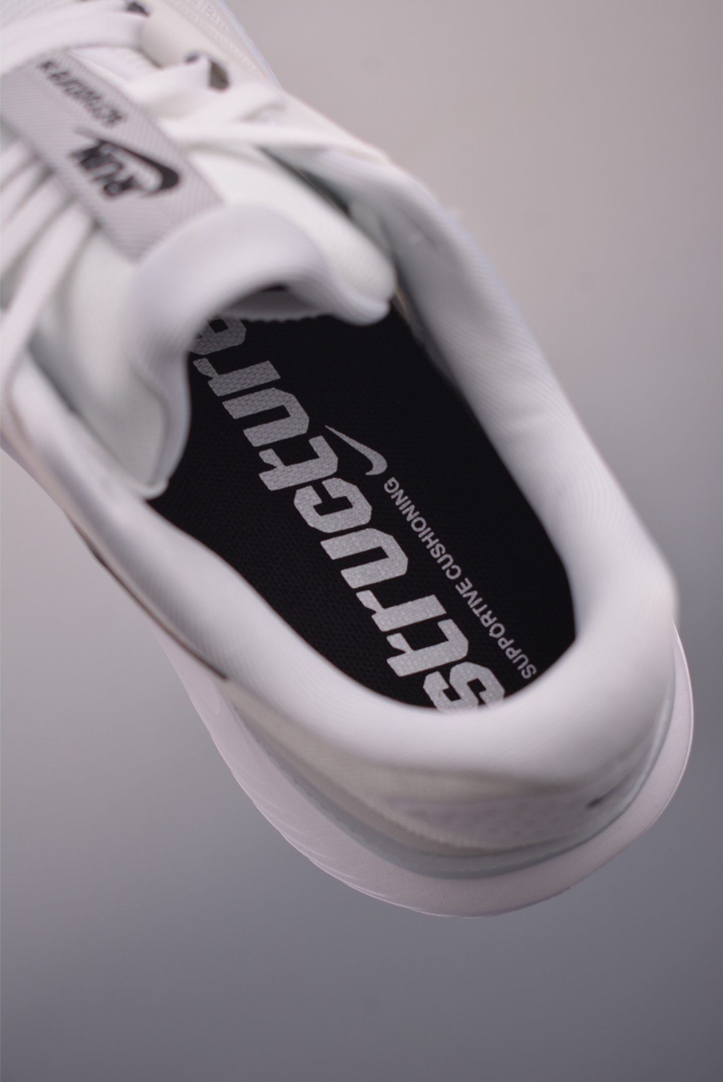 Nike Air Structure 26 Running Shoes, Zoom Technology, White/Black Sneakers 9 i1760007689000 3075 0 8