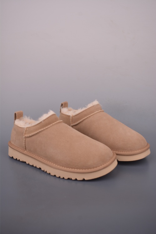 UGG Kallen Lace Low Top Snow Boots - Warm, Stylish Winter Footwear 3 Kallen Lace Low-Top Snow Boots - Warm and Stylish Winter Footwear