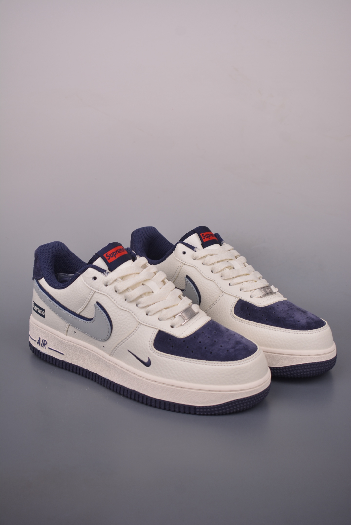 Nike Air Force 1 Low Supreme Collab Sneakers - Limited Edition 1 i1760055551399 4976 0 0