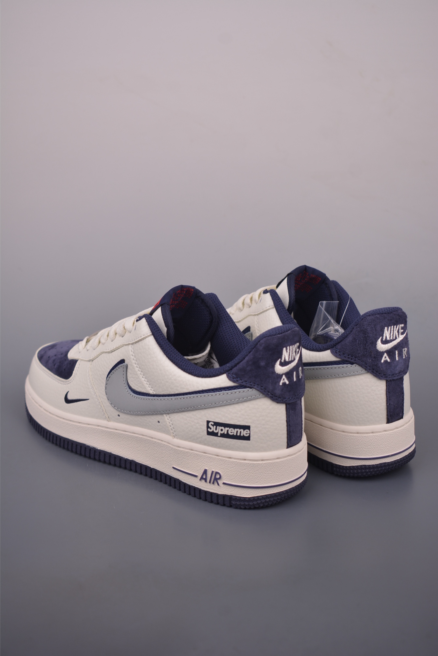 Nike Air Force 1 Low Supreme Collab Sneakers - Limited Edition 2 i1760055553776 9663 0 1