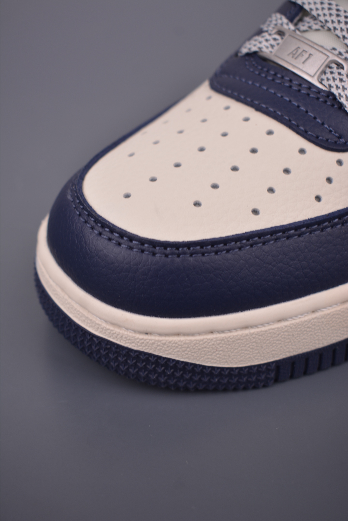 260 Nike Air Force 1 Low Dior联名 XD2588-603