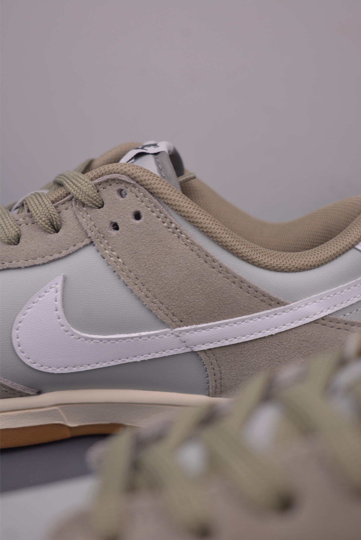 Nike SB Dunk Low Top-Quality Sneaker: Original Materials & Comfortable Fit 9 i1760096057058 8085 0 7