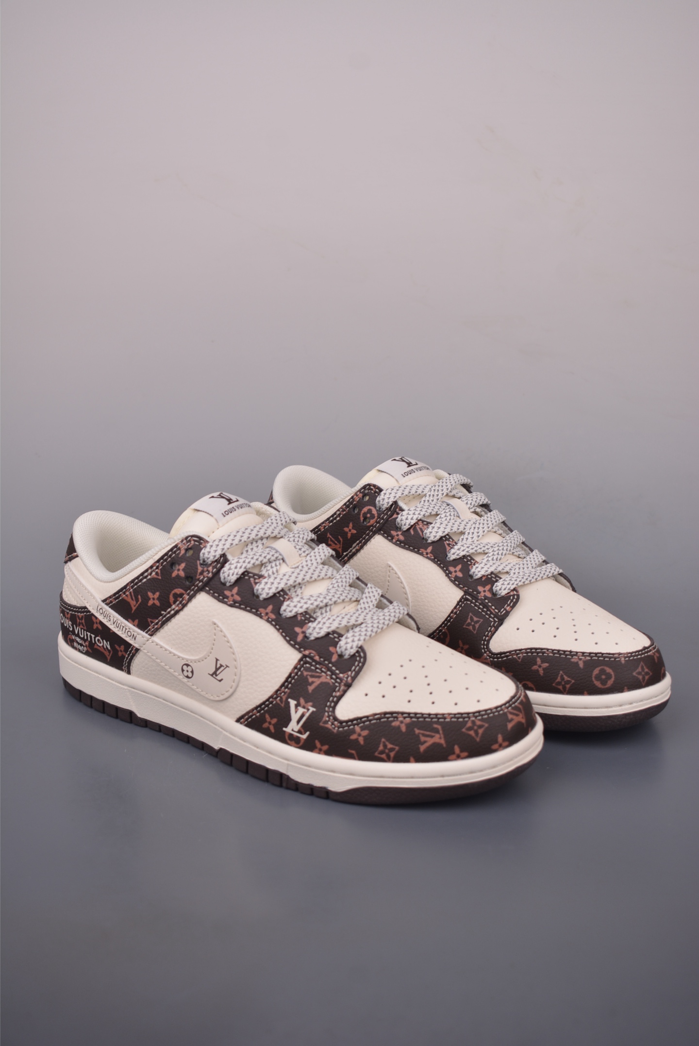 Nike SB Dunk Low Louis Vuitton Collaboration Premium Sneakers - Limited Edition