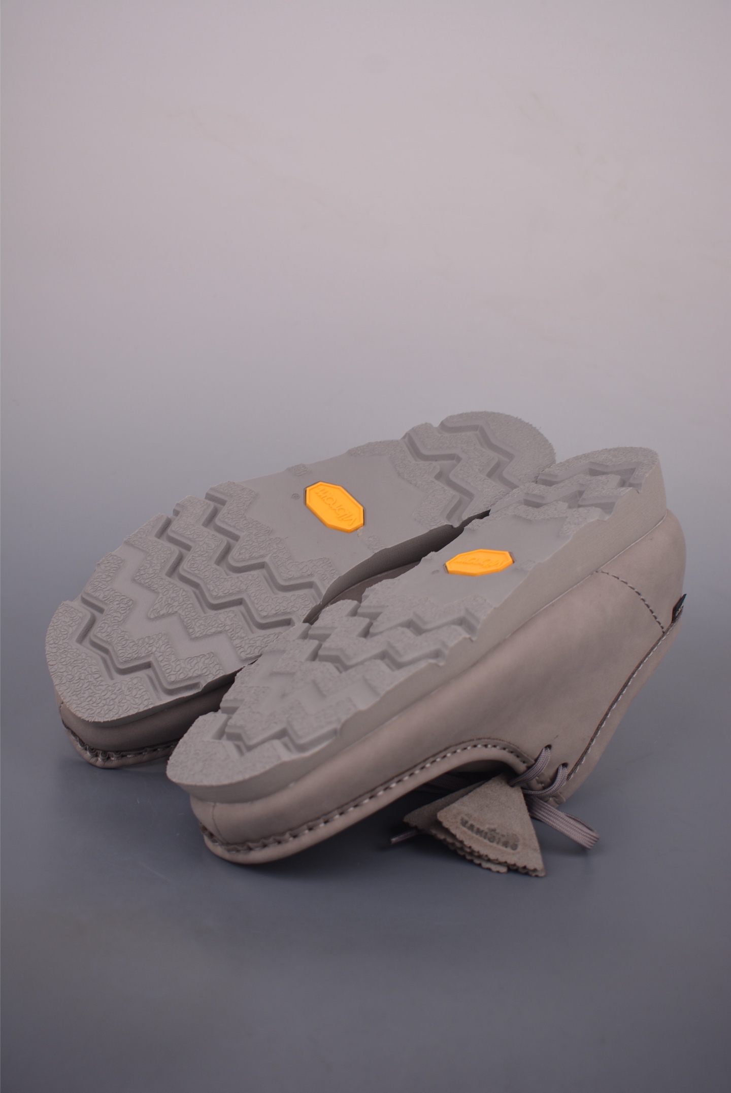 Clarks Originals Wallabee: Retro Comfort, Unisex Style - New Season Fashion 4 i1760131478083 8390 0 2