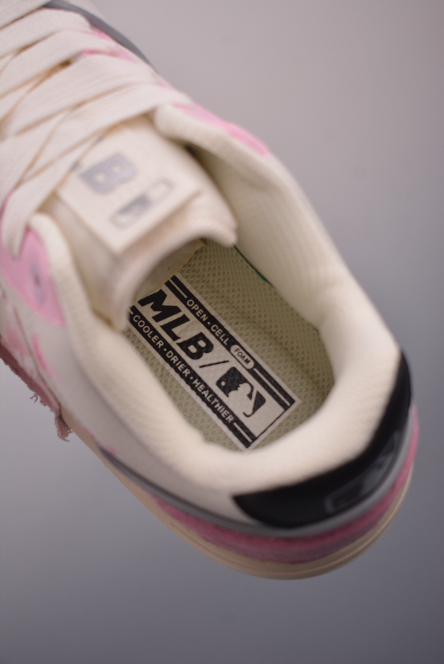 MLB NY Printed Graffiti Chunky Sneakers Height Increasing 6cm Women's Shoes 9 i1760133250881 4384 0 8