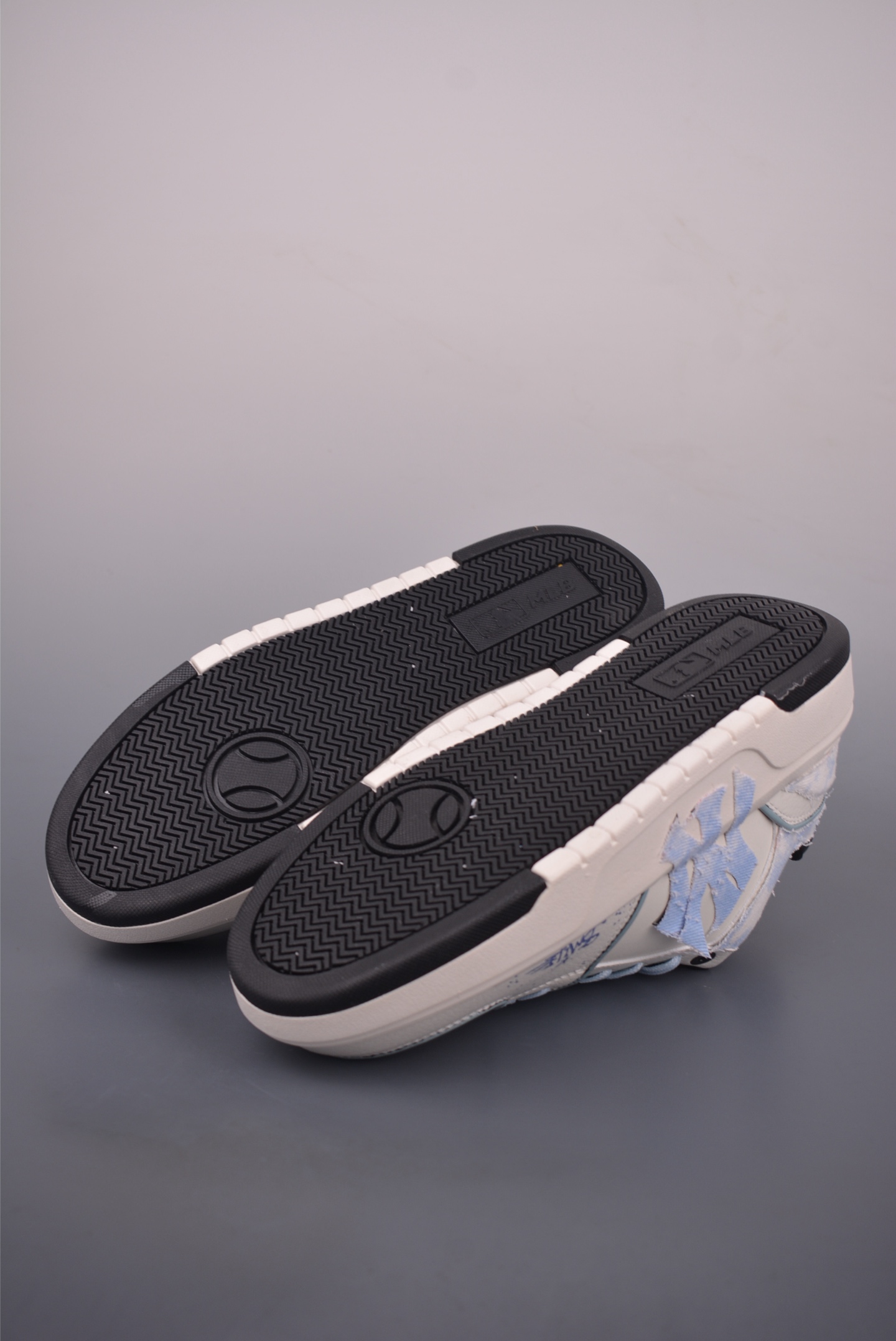 MLB NY Yankees Graffiti Chunky Sneakers - Lightweight, Comfortable, Street Style 3 i1760133319473 1786 0 2