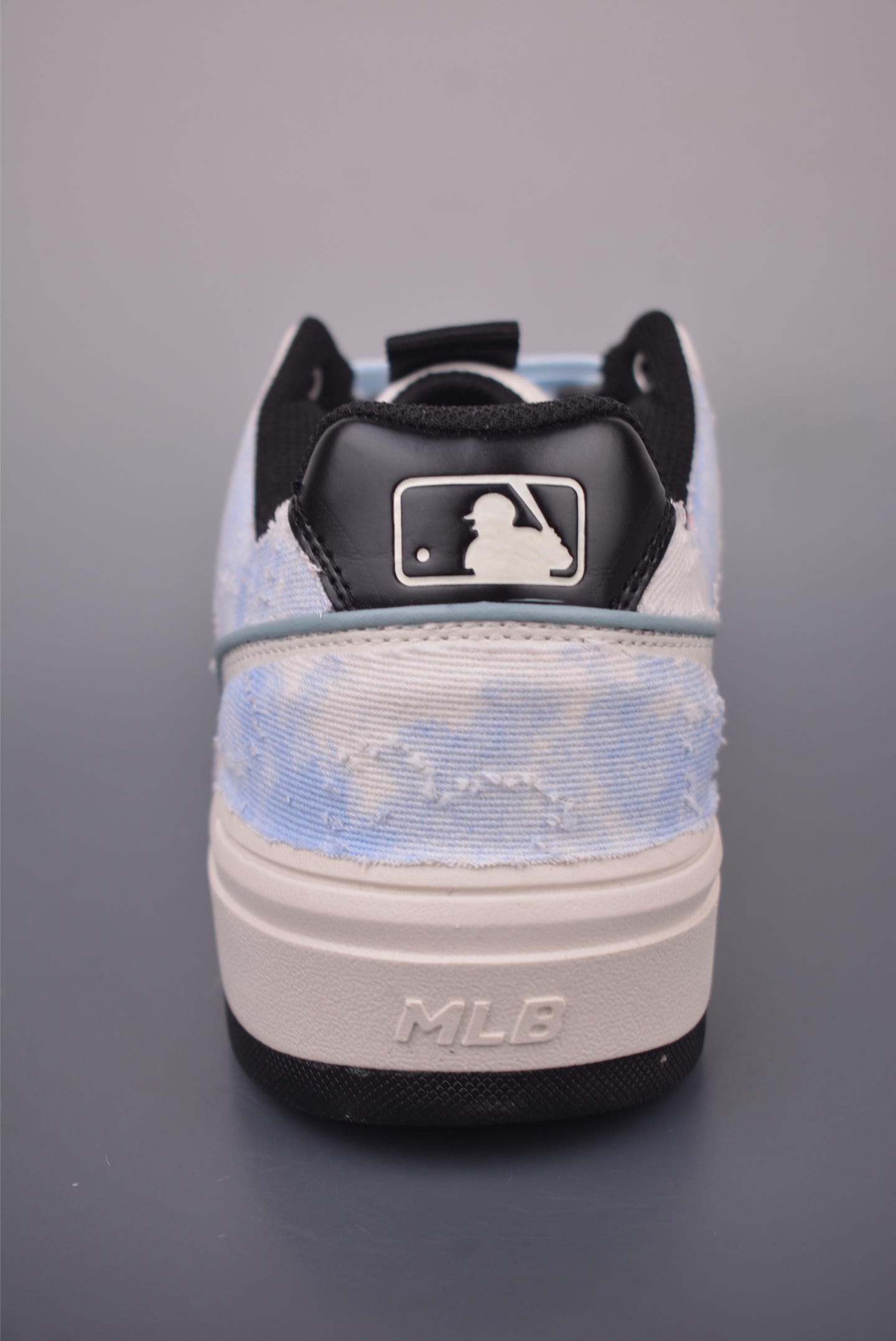 MLB NY Yankees Graffiti Chunky Sneakers - Lightweight, Comfortable, Street Style 4 i1760133321585 9508 0 3
