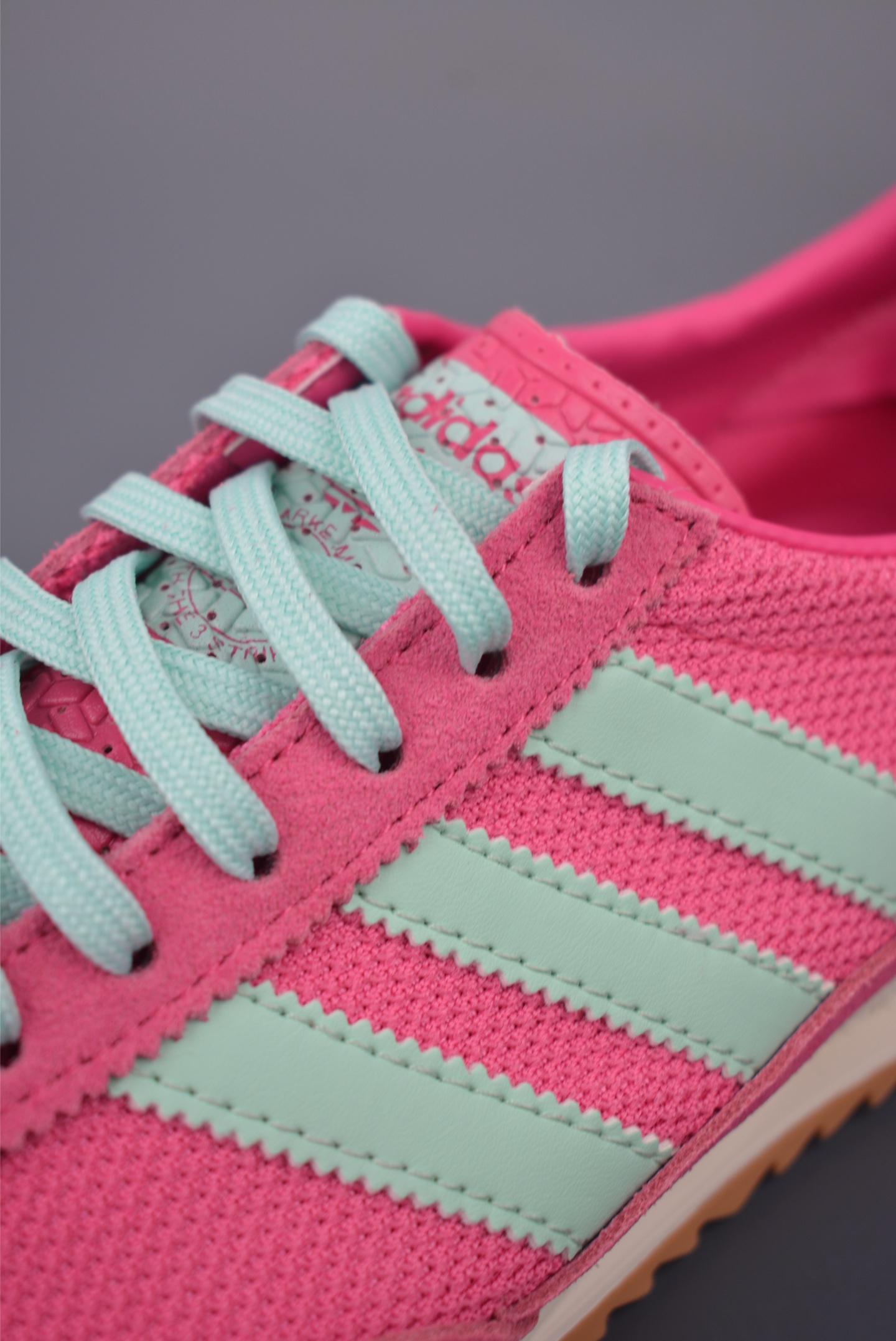 Adidas Originals SL 72RS: Lightweight, Breathable Retro Running Shoes 8 i1760134414086 1124 0 6