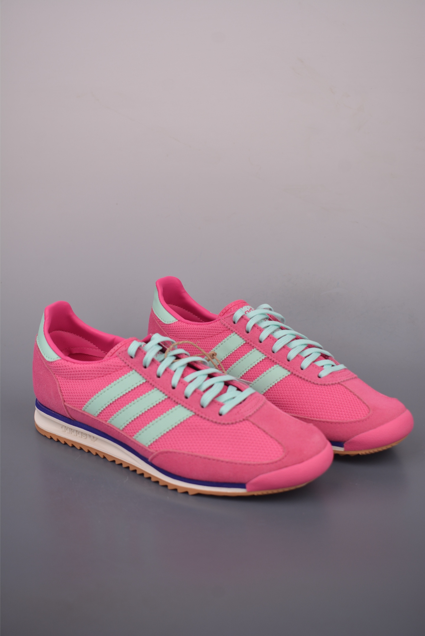 Adidas Originals SL 72RS: Lightweight, Breathable Retro Running Shoes 2 i1760134414093 6966 0 0
