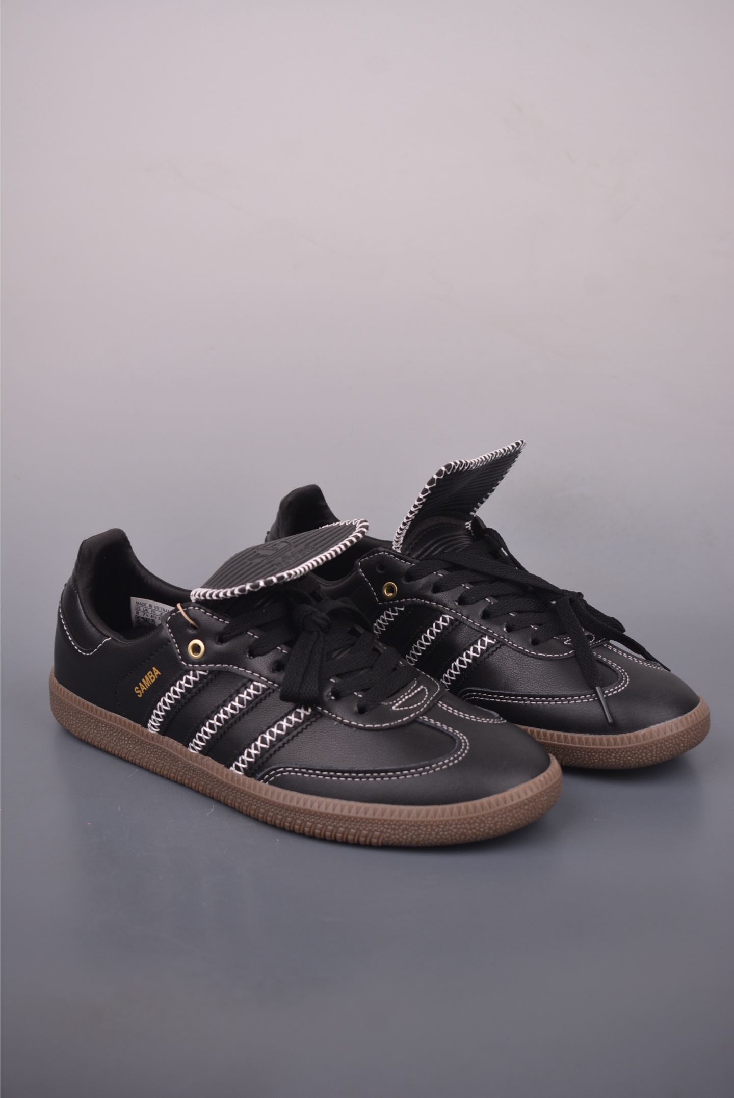 Adidas Samba OG W Casual Sneakers - Classic Style, Modern Comfort