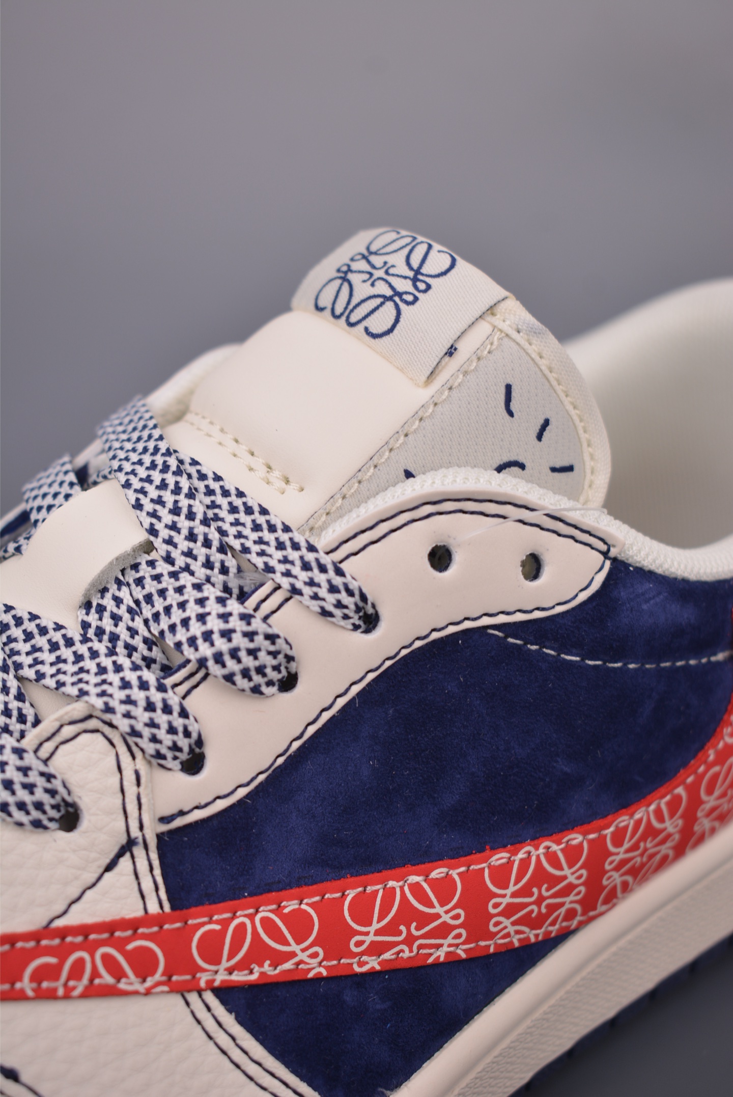 Fragment x Travis Scott x Loewe Air Jordan 1 Low 解构鞋带 三方联名倒钩 HS8068-067-莆田鞋,莆田鞋货源,高仿鞋,高仿鞋货源,安福档口,莆田高仿鞋,莆田鞋批发,高仿鞋批发,莆田高仿运动鞋,高仿运动鞋,莆田运动鞋 Fragment x Travis Scott x Loewe Air Jordan 1 Low 解构鞋带 三方联名倒钩 HS8068-067