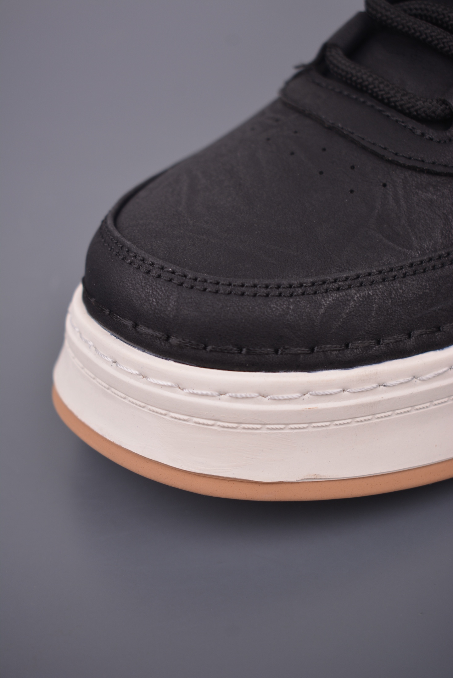 Timberland Classic Mid-Top Leather Boots - Durable, Stylish & Comfortable 6 i1760136922750 9462 0 6