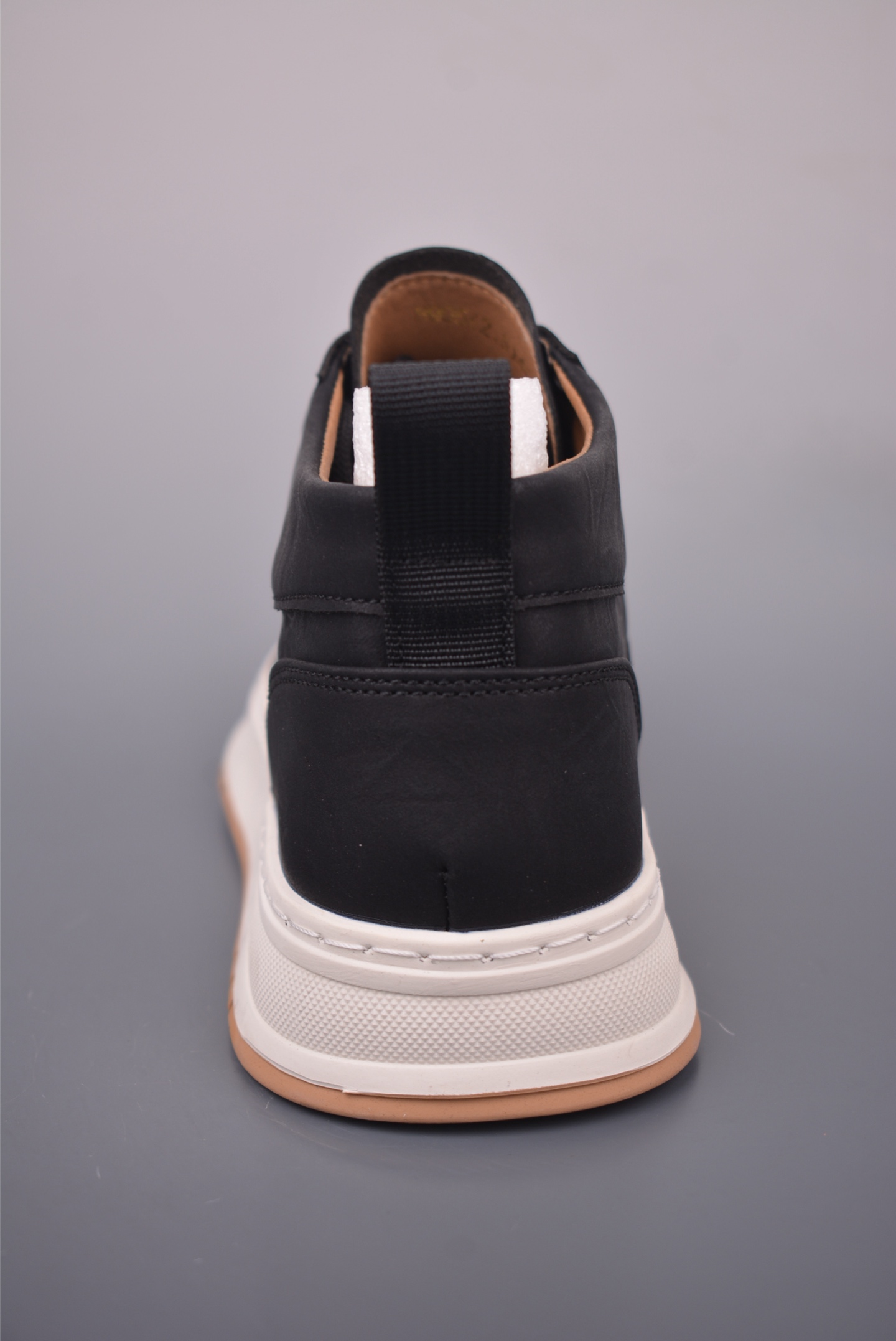 Timberland Classic Mid-Top Leather Boots - Durable, Stylish & Comfortable 4 i1760136924988 988 0 4