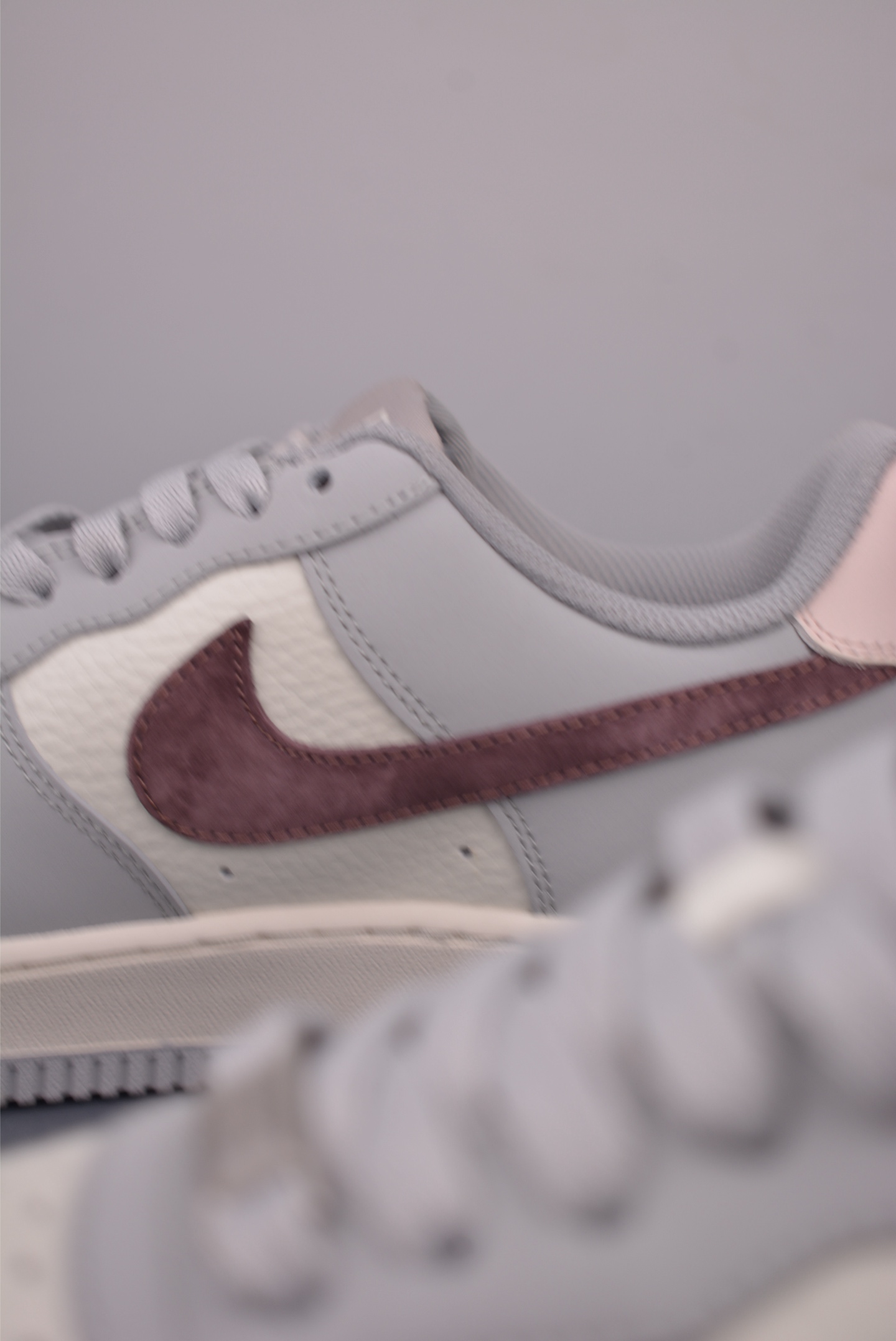 Nike Air Force 1 Low "Zodiac" Grey/White Sneakers - Limited Edition 9 i1760217931594 307 0 7