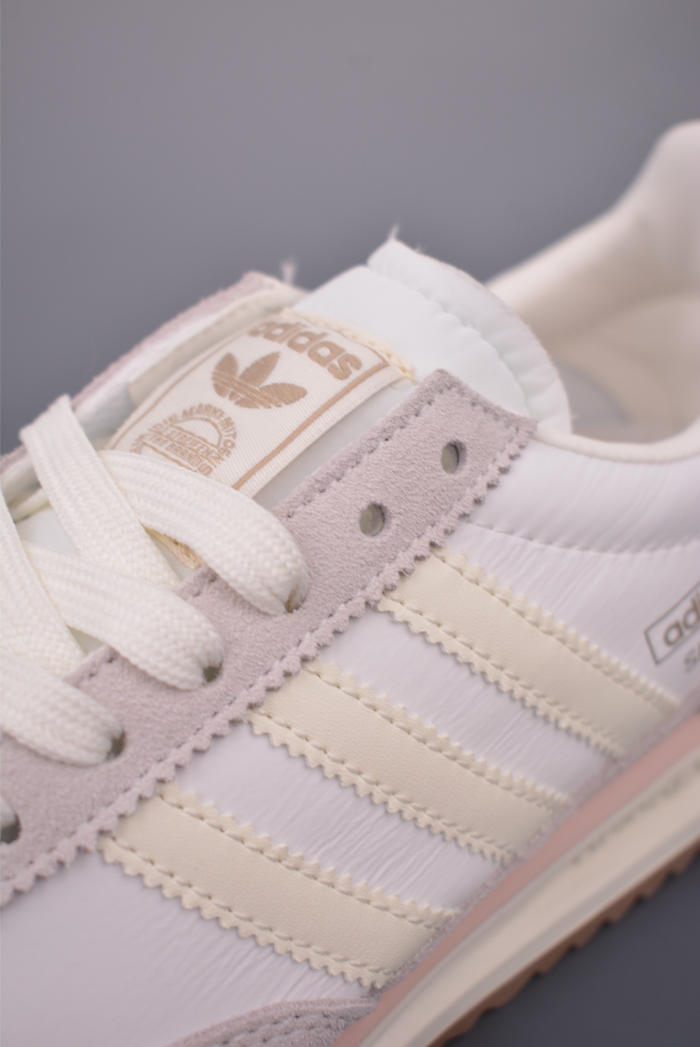 Adidas Originals SL 72 RS: Lightweight, Breathable Retro Running Shoes 8 i1760223727862 276 0 6