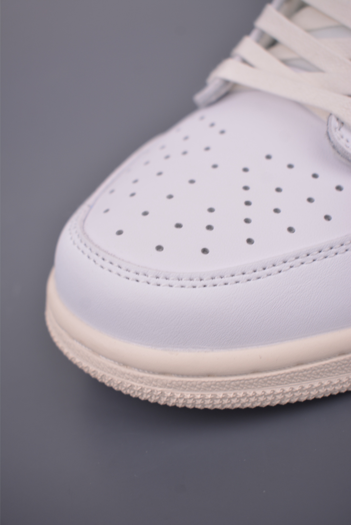 Fragment Travis Scott x Air Jordan 1 Low Collab Sneakers - Classic Style 7 i1760224693414 1503 0 5