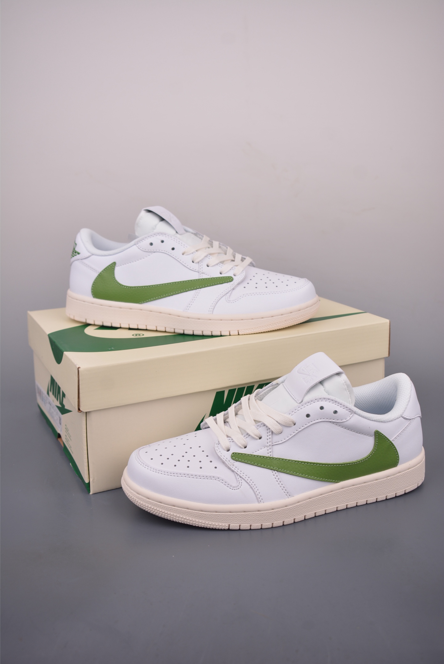 Fragment Travis Scott x Air Jordan 1 Low Collab Sneakers - Classic Style 6 i1760224695551 3178 0 4