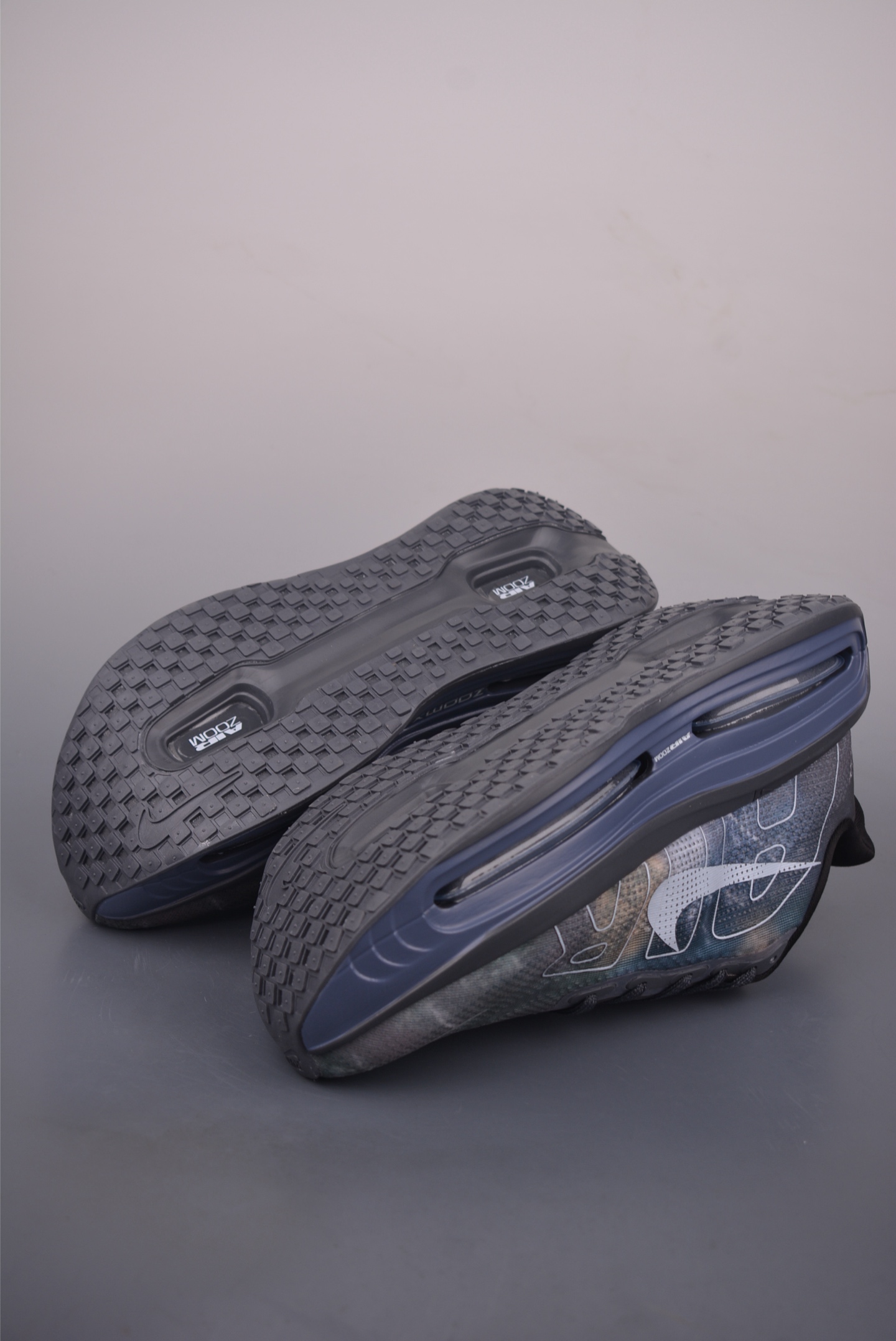 Nike Vomero Premium Air Cushion Running Shoes - Stylish, Comfortable, Durable 4 i1760226213540 7884 0 2